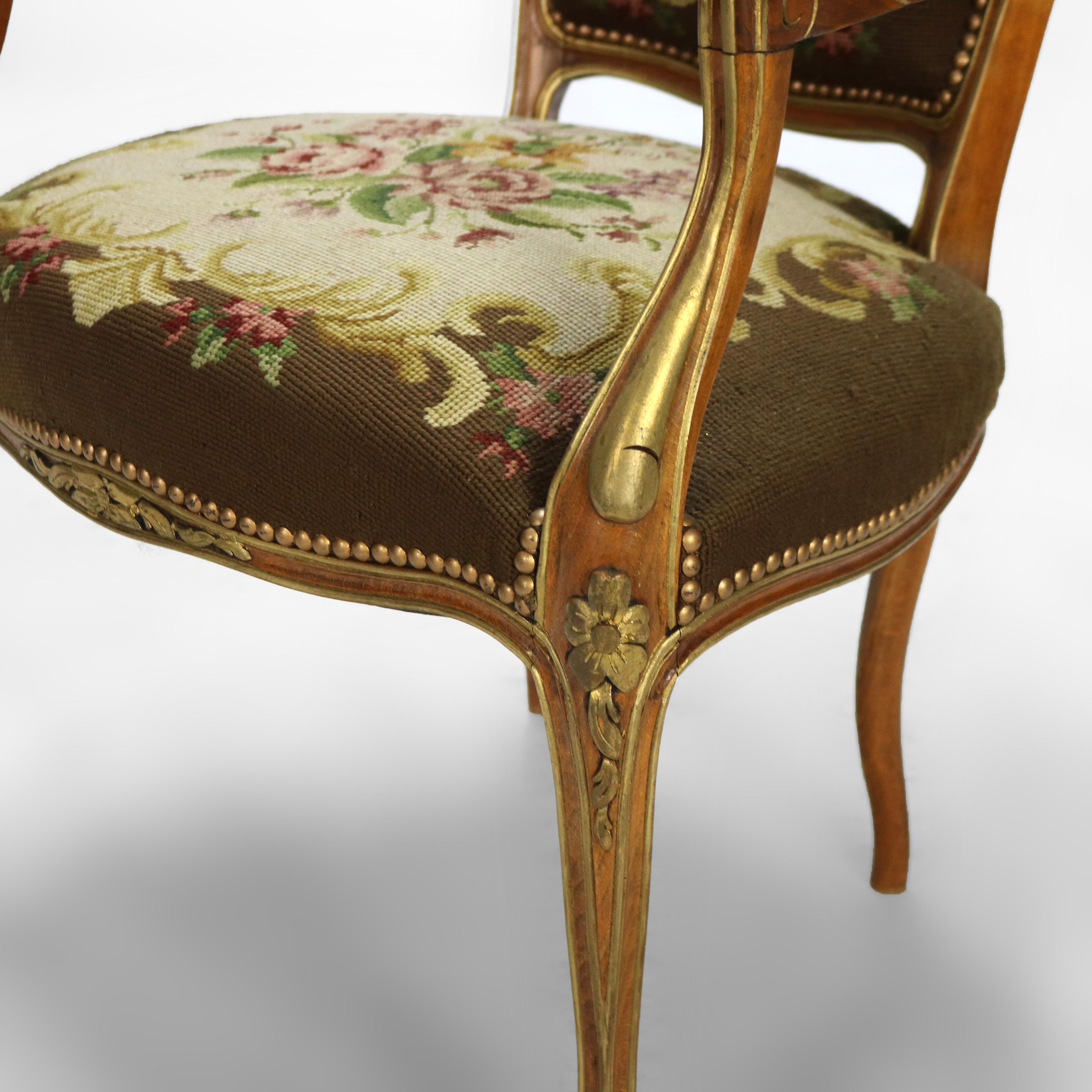 Chaise ancienne de style Louis XIV en noyer doré et tapisserie florale C1920 en vente 7