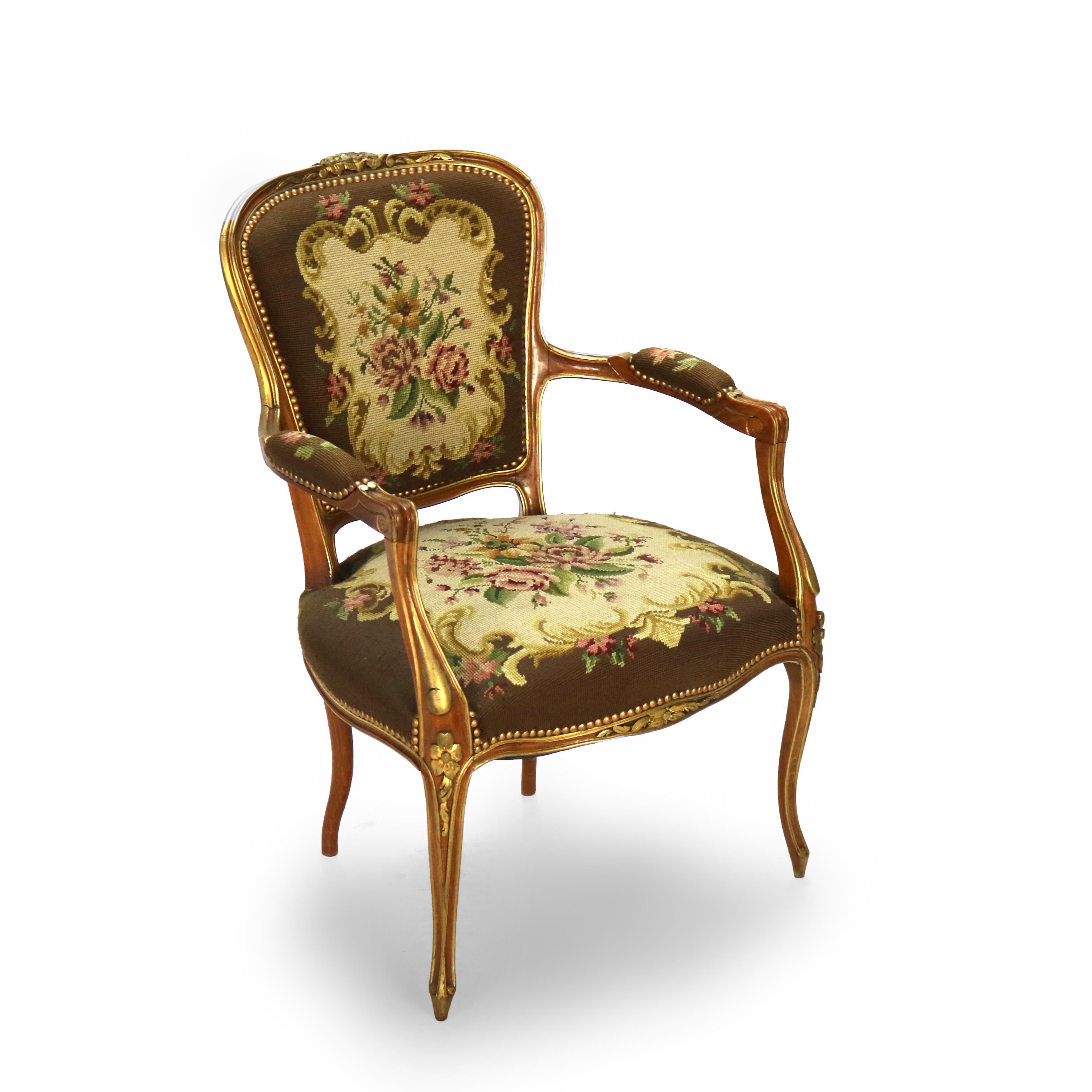 Chaise ancienne de style Louis XIV en noyer doré et tapisserie florale C1920 en vente 3