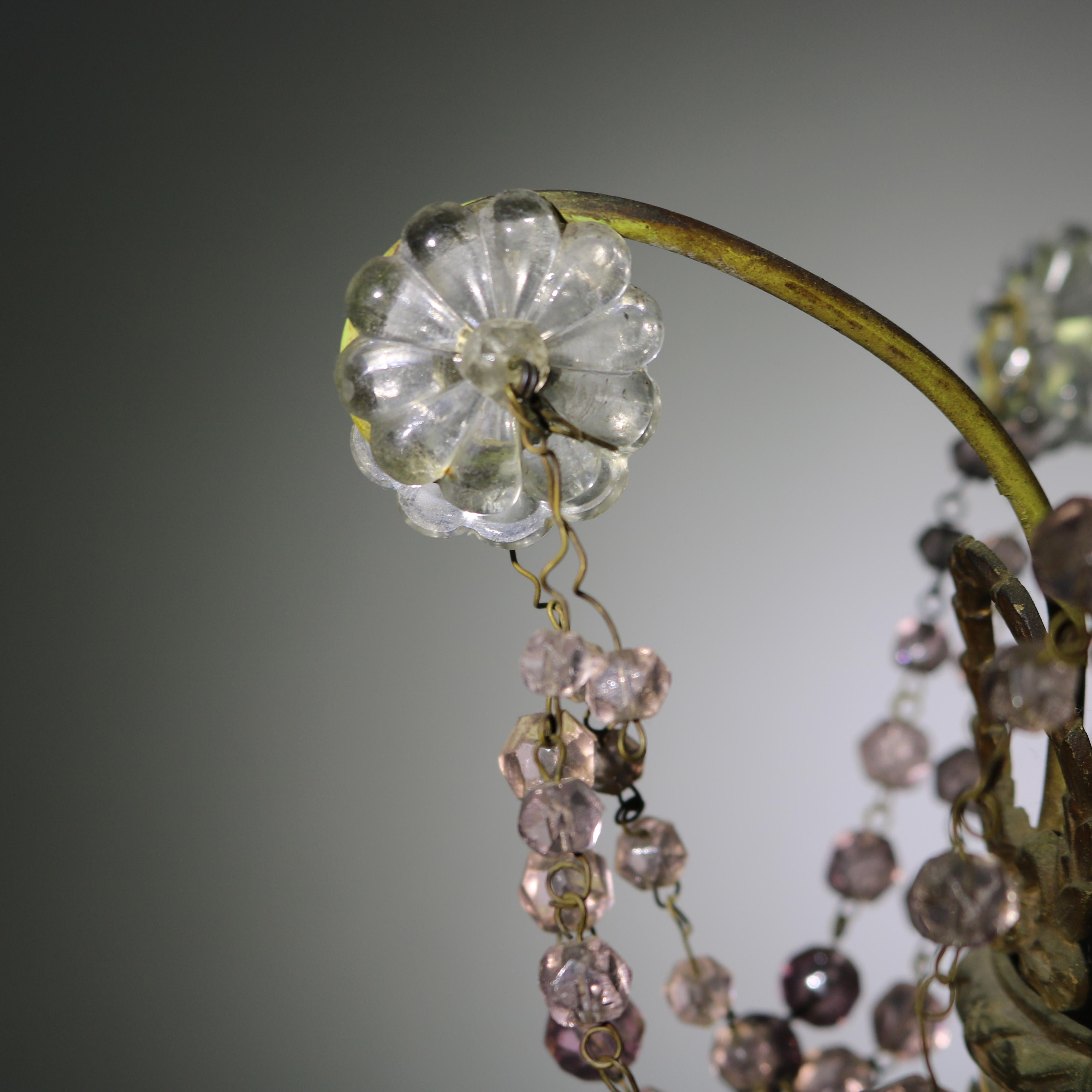 Lustre français ancien de style Louis XIV polychromé en cristal de gâteau de mariage en vente 3
