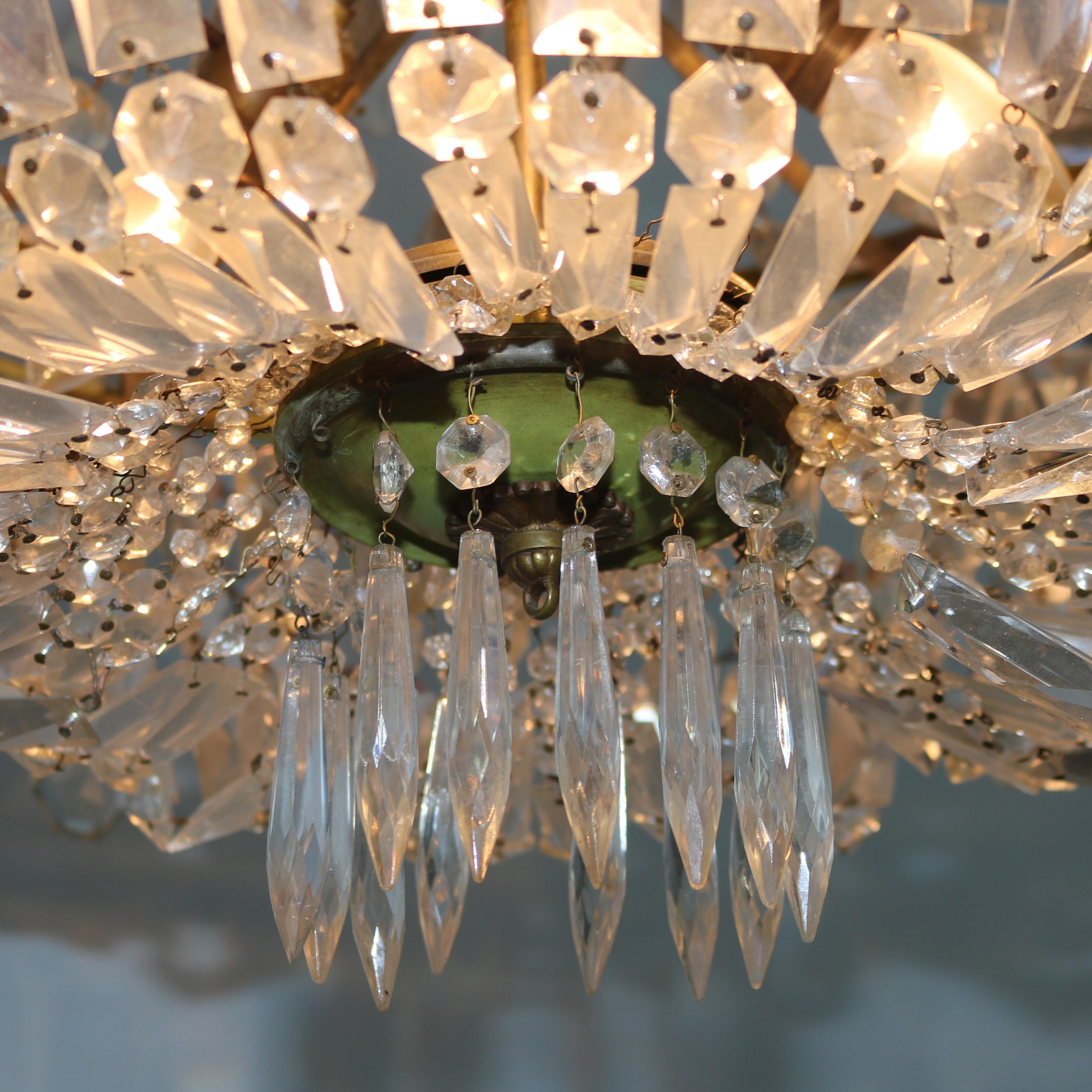 Américain Lustre français ancien de style Louis XIV polychromé en cristal de gâteau de mariage en vente