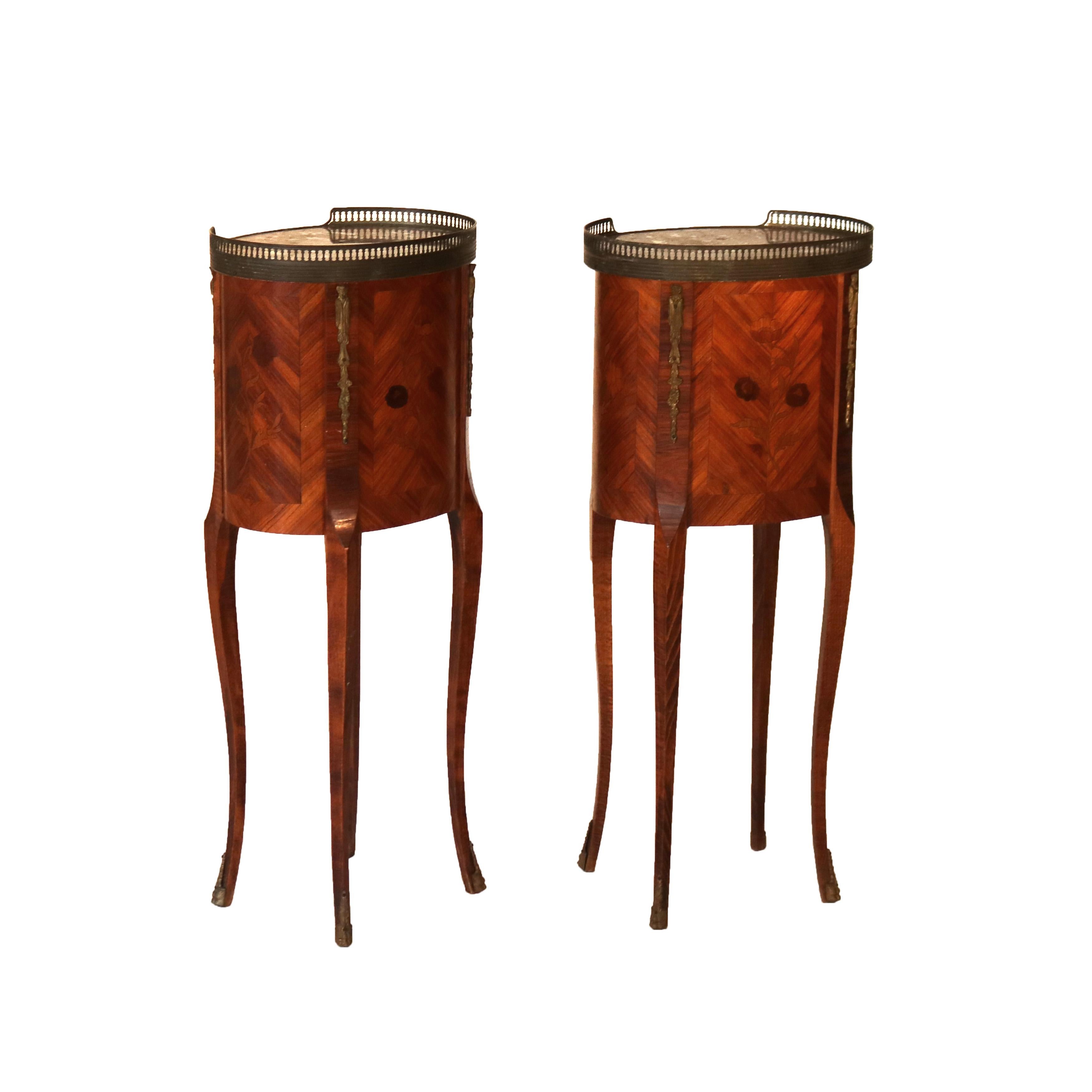 Stands anciens de style Louis XIV en bois de roi incrusté de satin, marbre et bronze doré en vente 4
