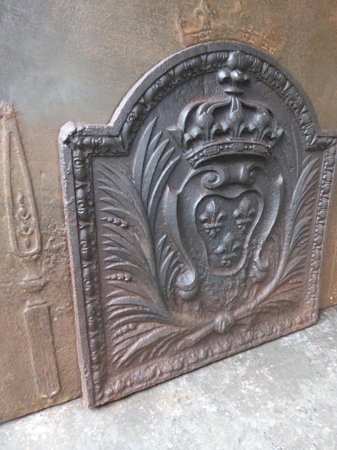 Antique French Louis XV Arms of France Fireback / Backsplash, 18th Century For Sale 1