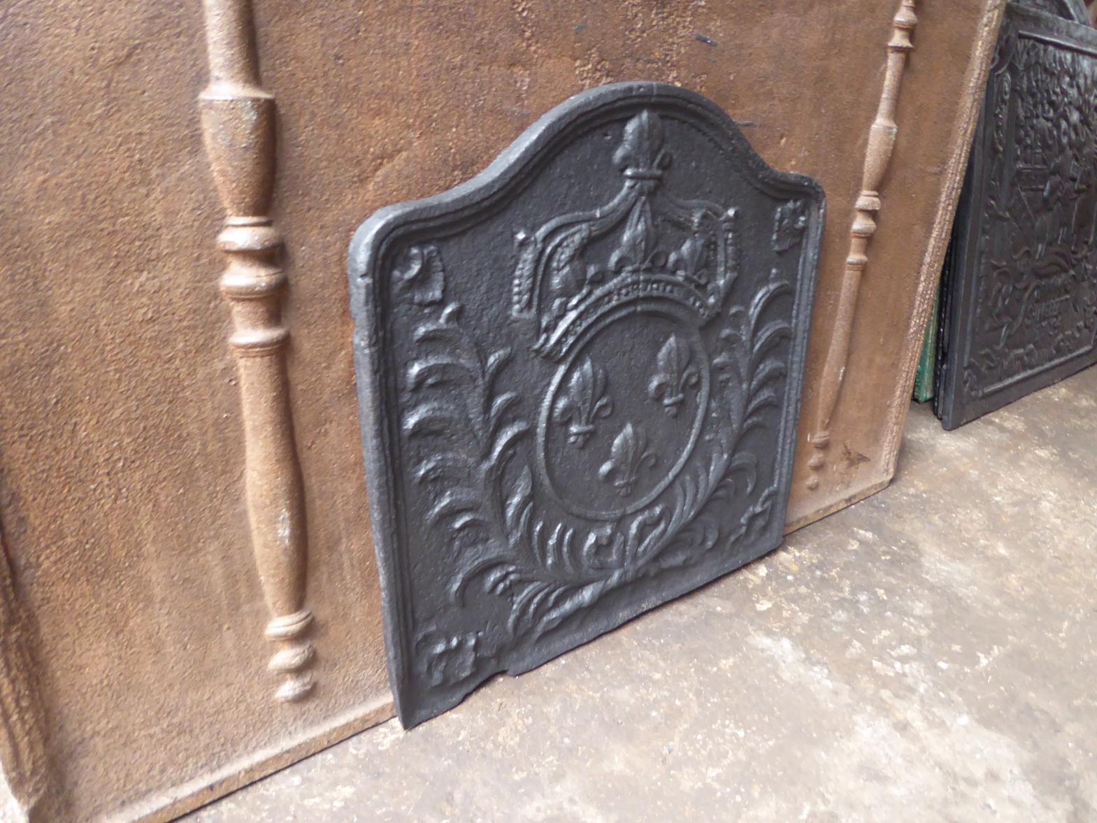 Antique French Louis XV Arms of France Fireback / Backsplash, 18th Century For Sale 2