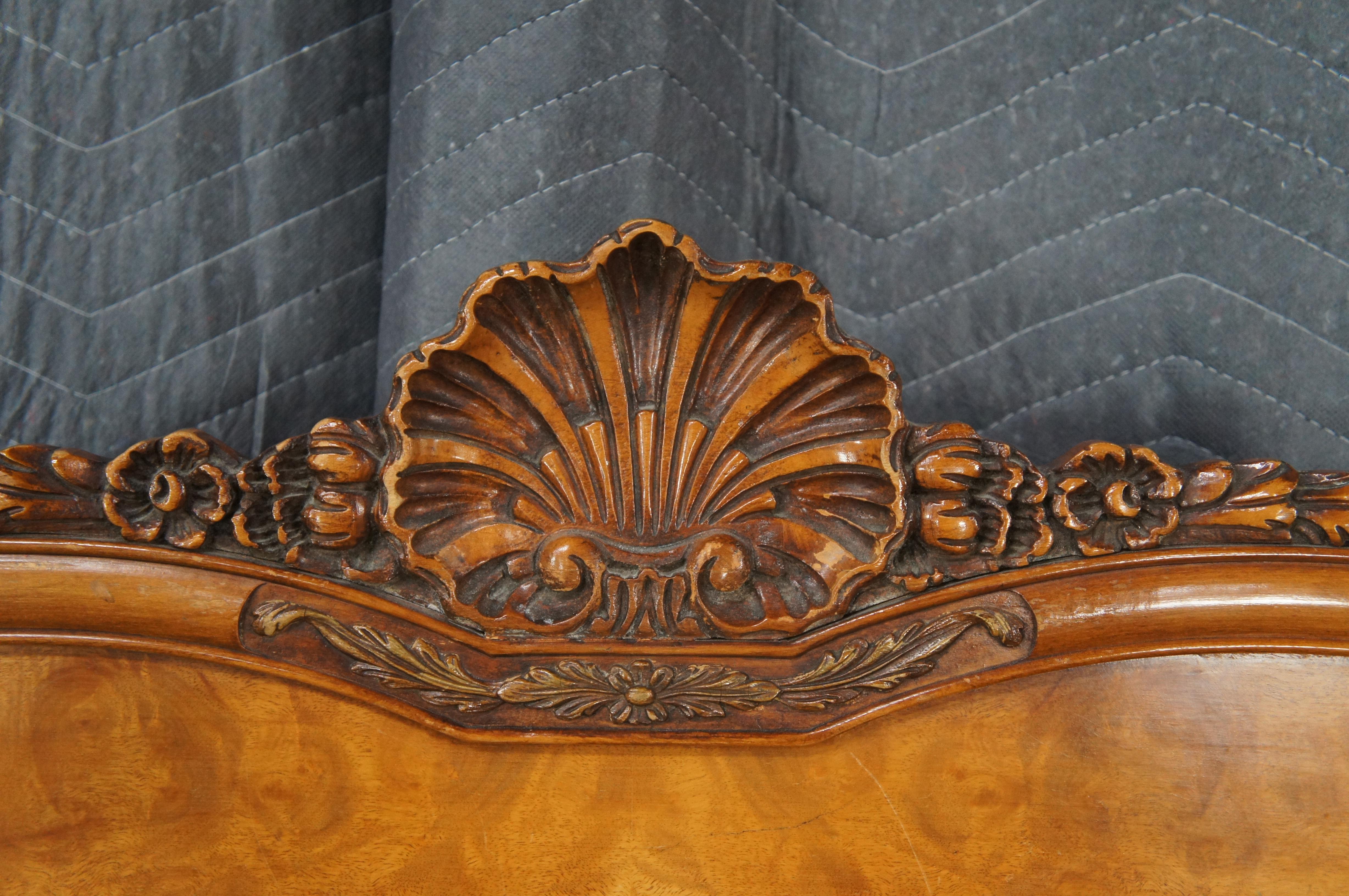 Antique French Louis XV Birdseye Maple Scalloped Foliate Acanthus Twin Size Bed en vente 5