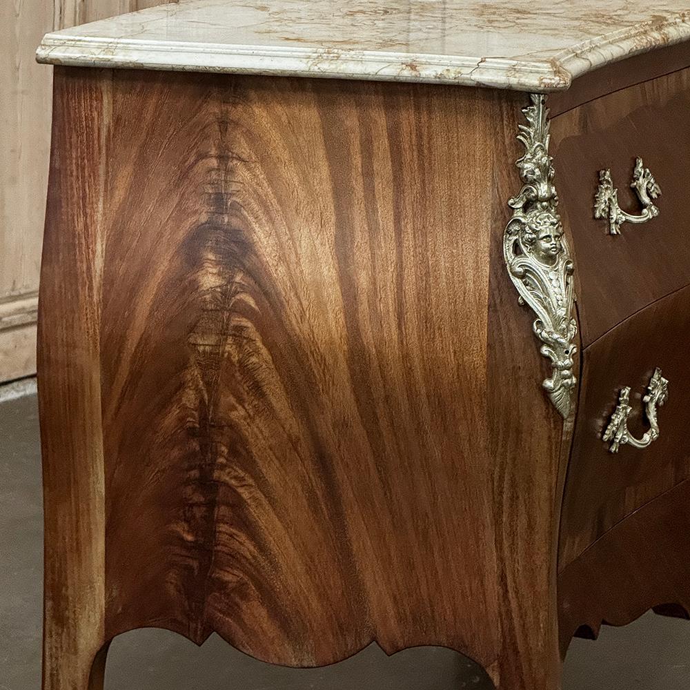 Antique French Louis XV Bombe Marble Top Commode in vendita 8