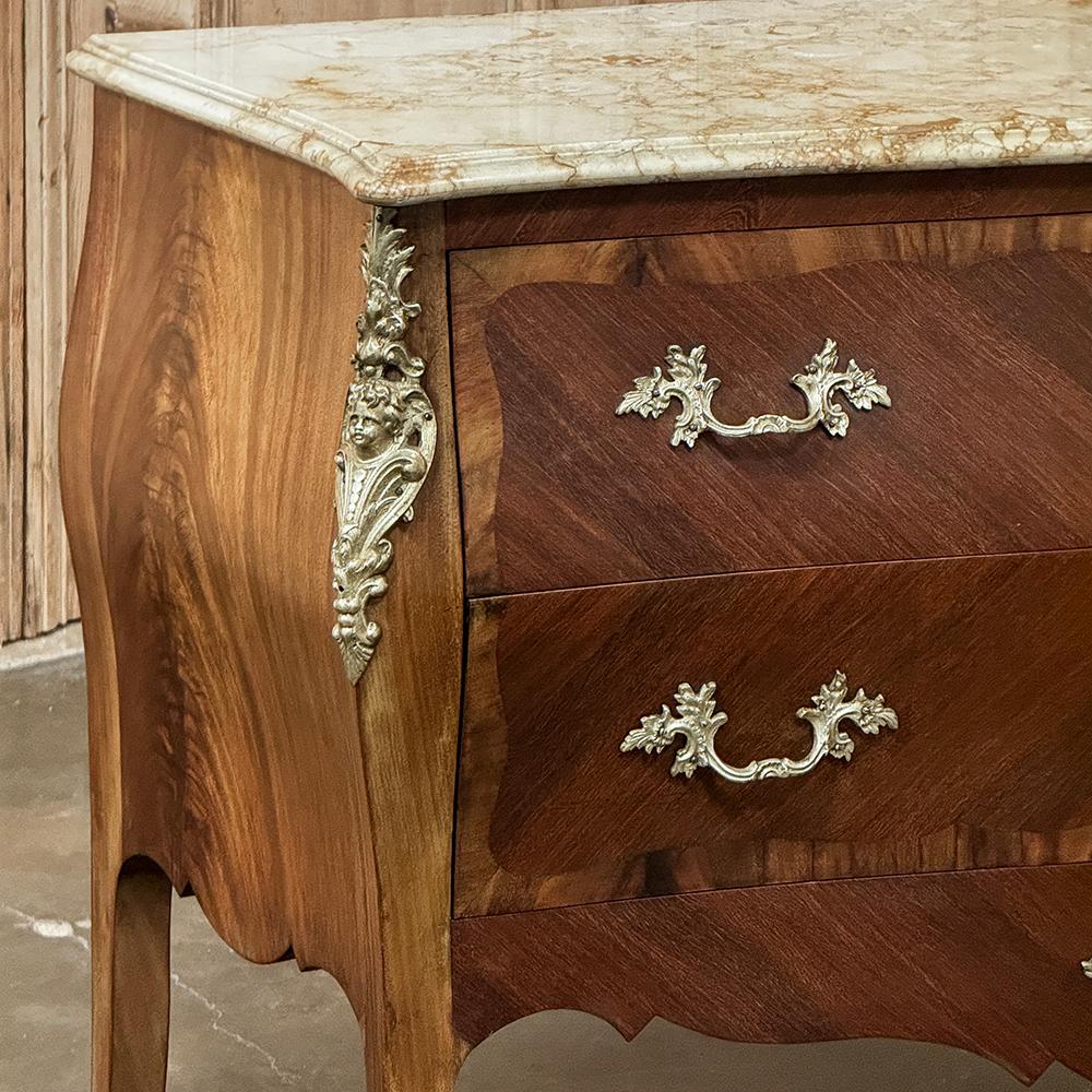 Bronzo Antique French Louis XV Bombe Marble Top Commode in vendita