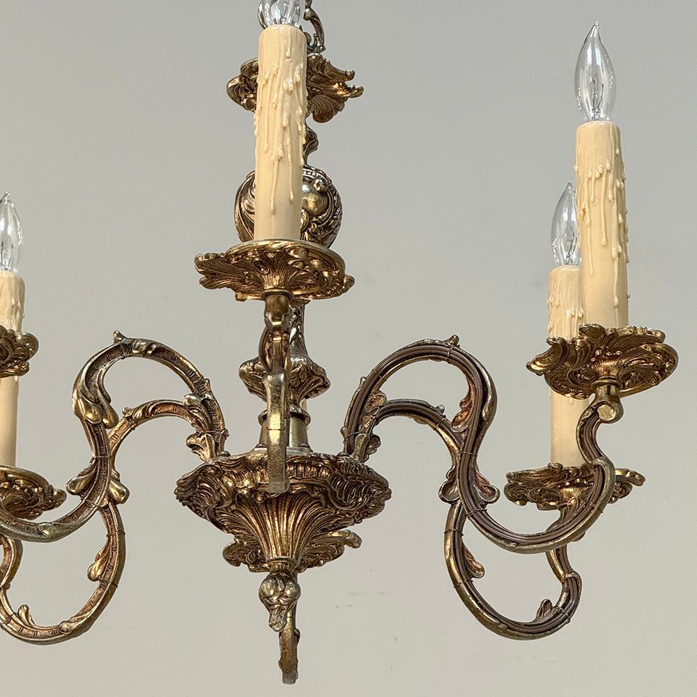 Antique French Luigi XV Lampadario in ottone in vendita 6