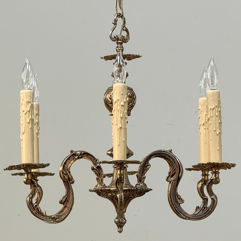 Antique French Luigi XV Lampadario in ottone in vendita 7