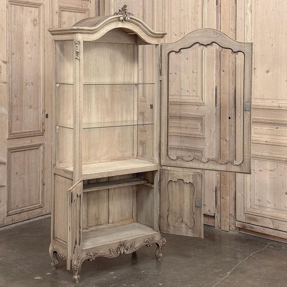 Antique French Louis XV Carved Vitrine ~ Curio Cabinet For Sale 12