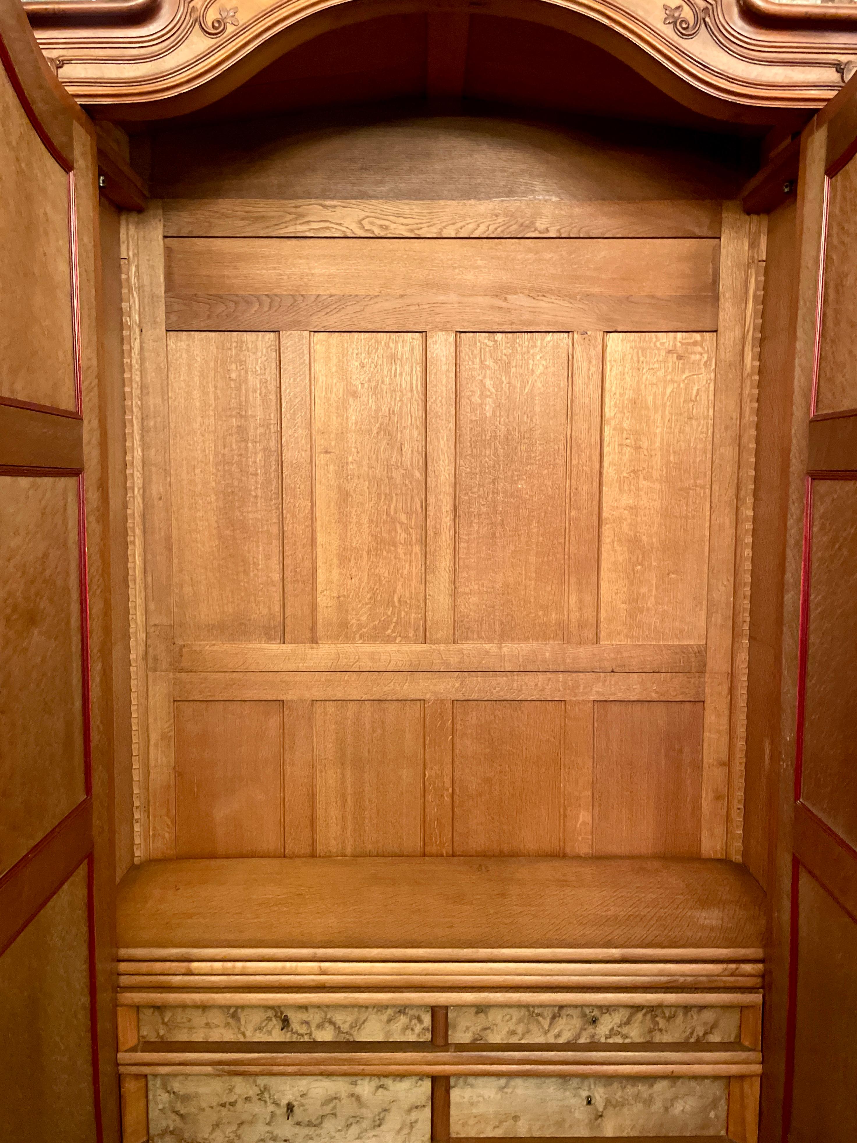 armoire ancienne en noyer 2 portes