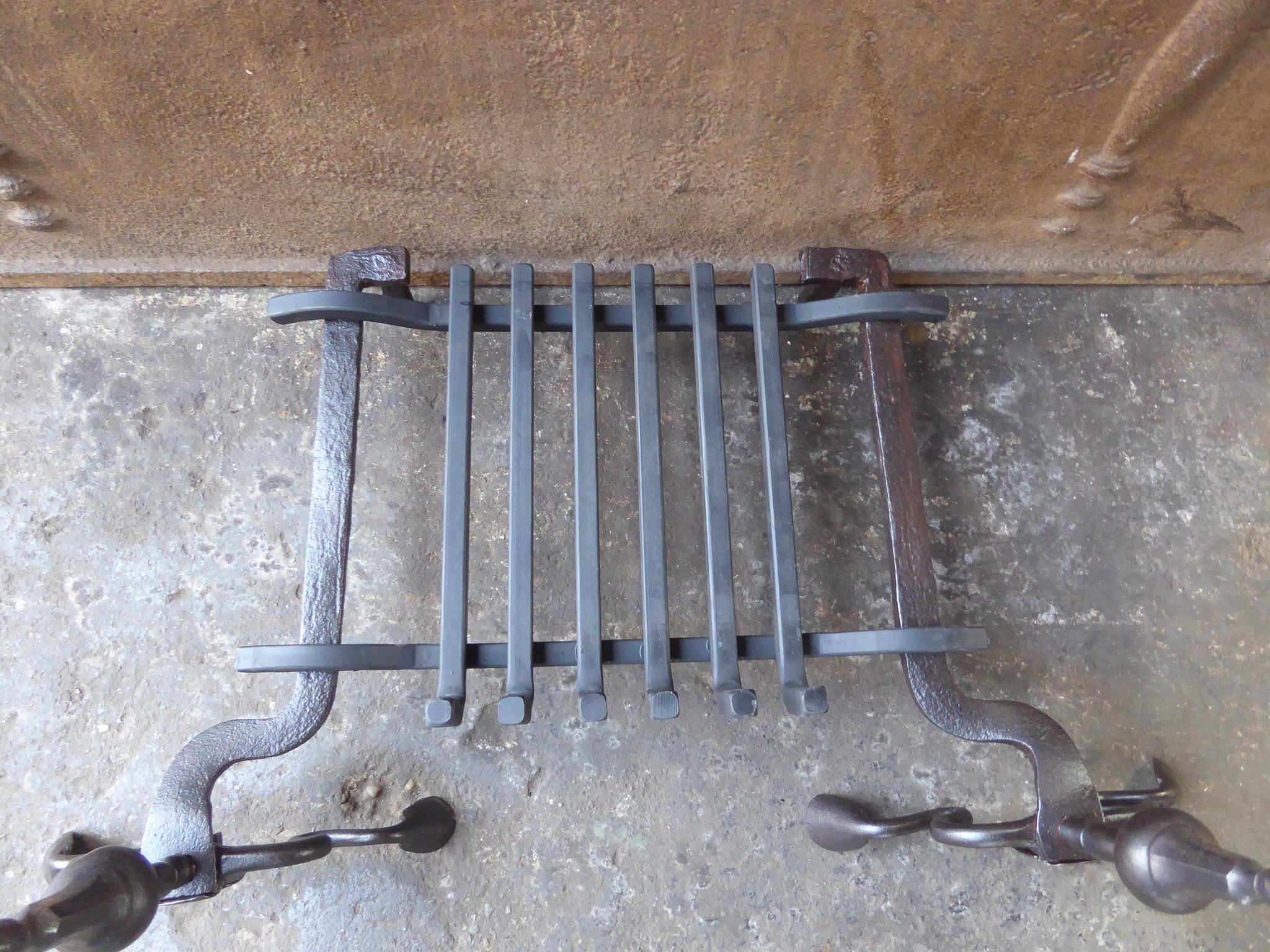 Antique French Louis XV Fire Grate, Fireplace Grate, 18th Century For Sale 9