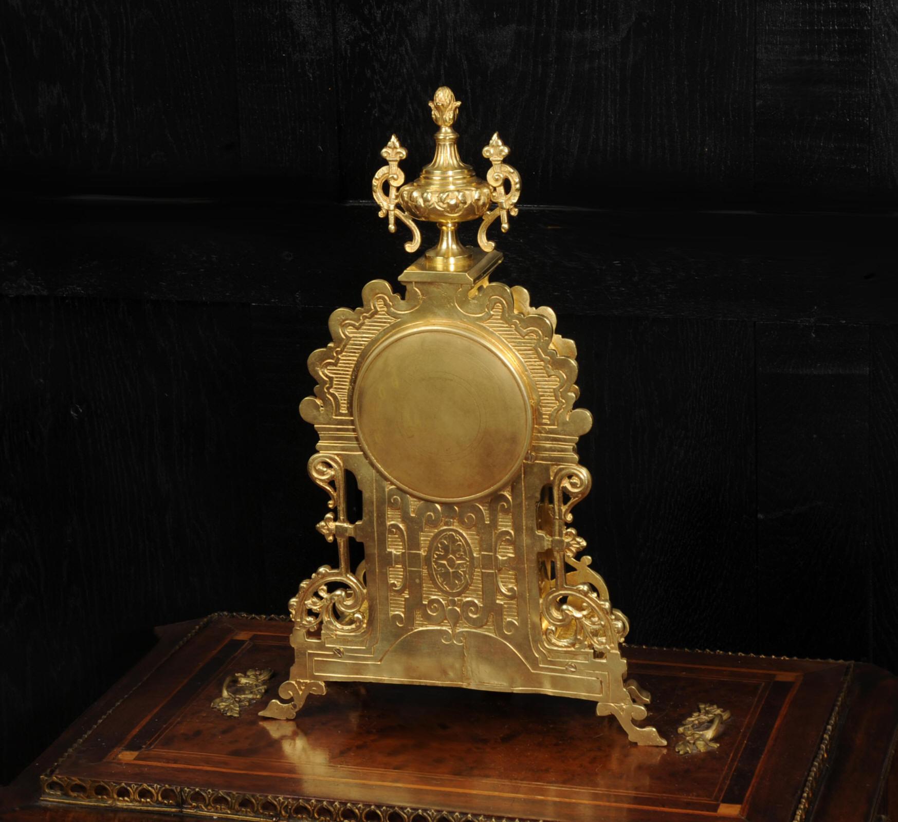Antike französische Louis XV.-Uhr aus vergoldeter Bronze im Angebot 5