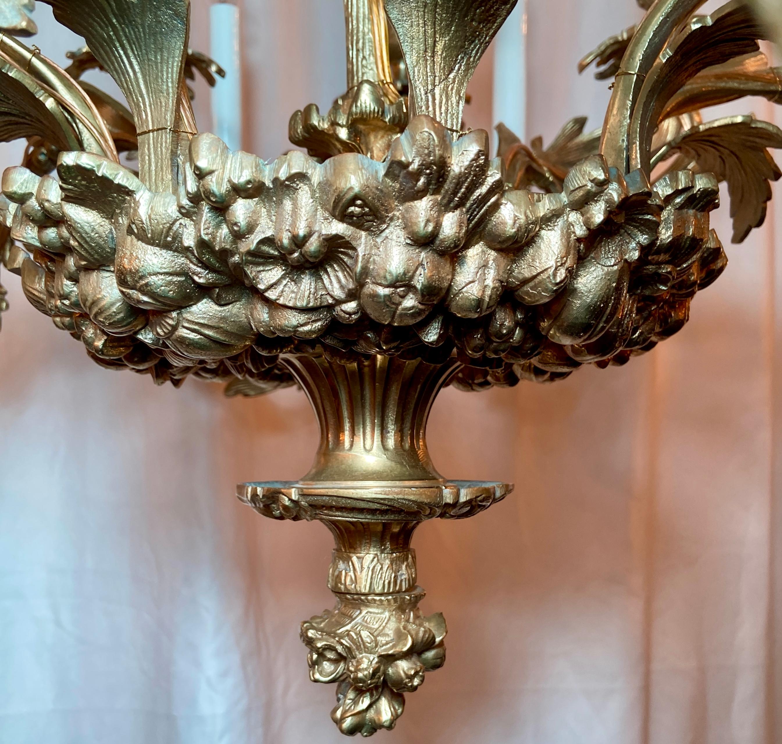 Antique French Louis XV Gold Bronze 12-Light Chandelier, circa 1890's For Sale 3