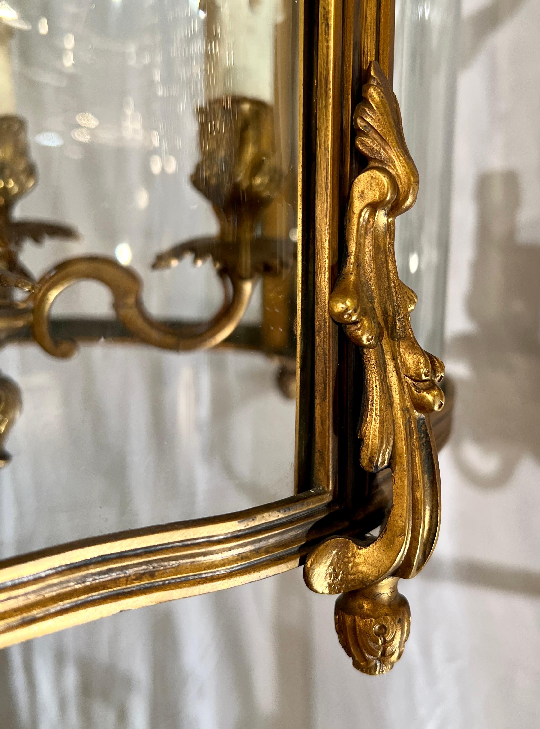 Antike französische Louis XV.-Laterne aus Goldbronze mit 4 Lichtern, um 1900. (20. Jahrhundert) im Angebot