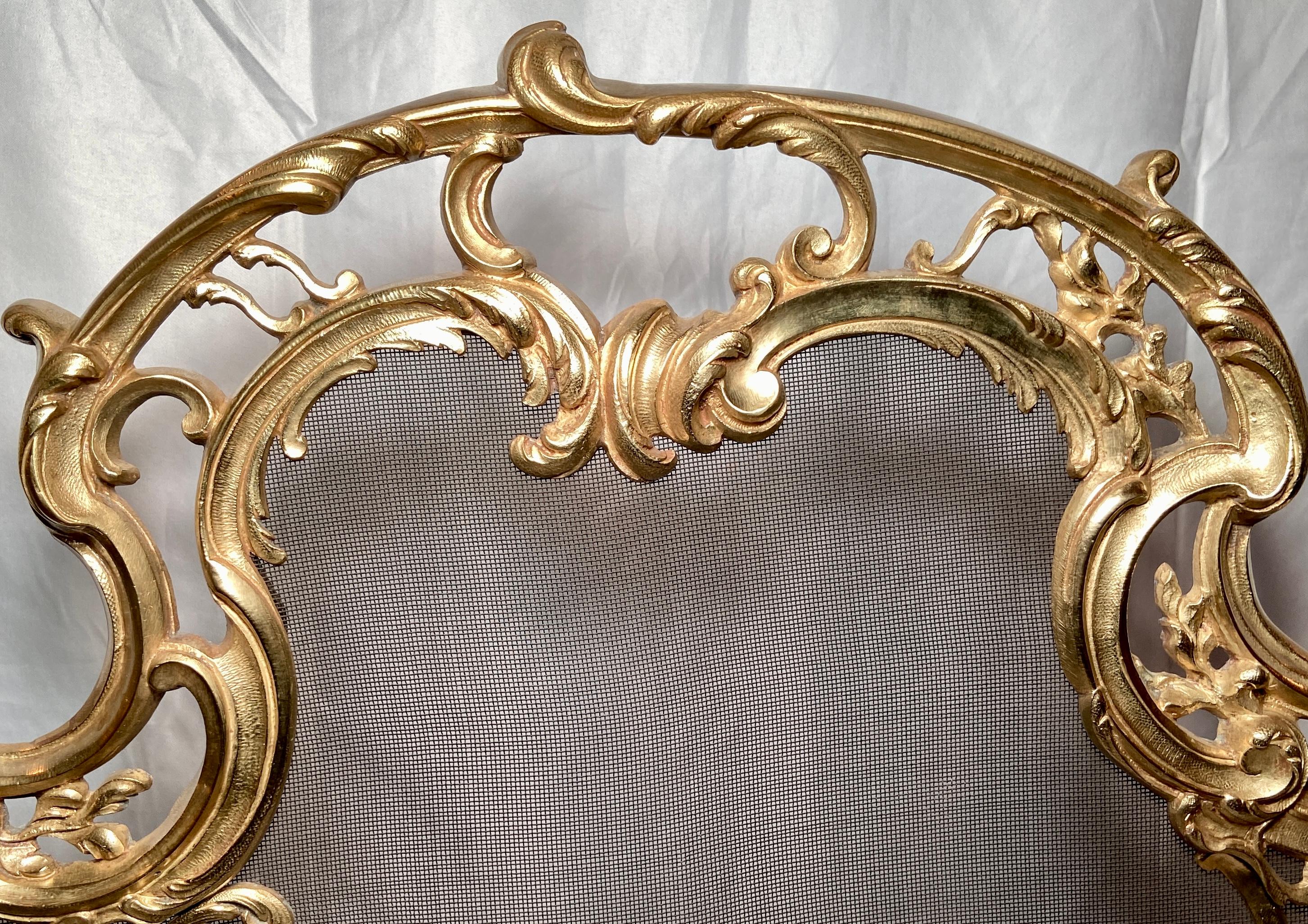 Antique French Louis XV Gold Bronze Fire Screen, Circa 1865-1875 In Good Condition For Sale In New Orleans, LA