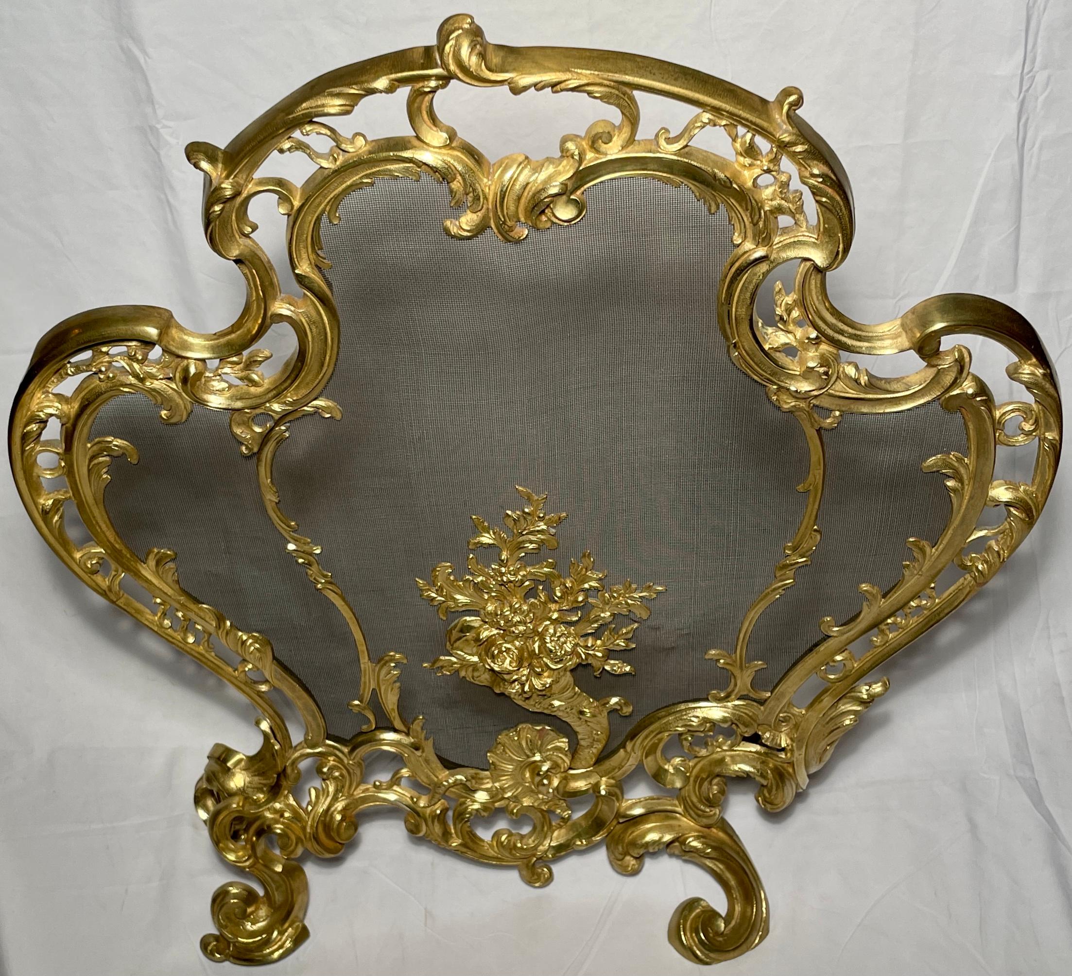 Antique French Louis XV Gold Bronze Fire Screen, Circa 1865-1875 In Good Condition In New Orleans, LA
