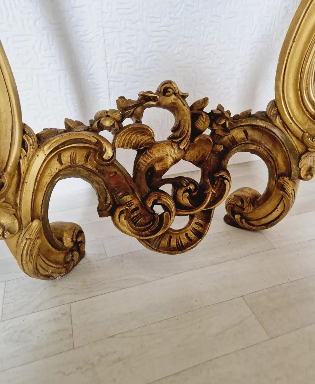 Rococo Ancienne table console française Louis XV dorée avec plateau en marbre en vente