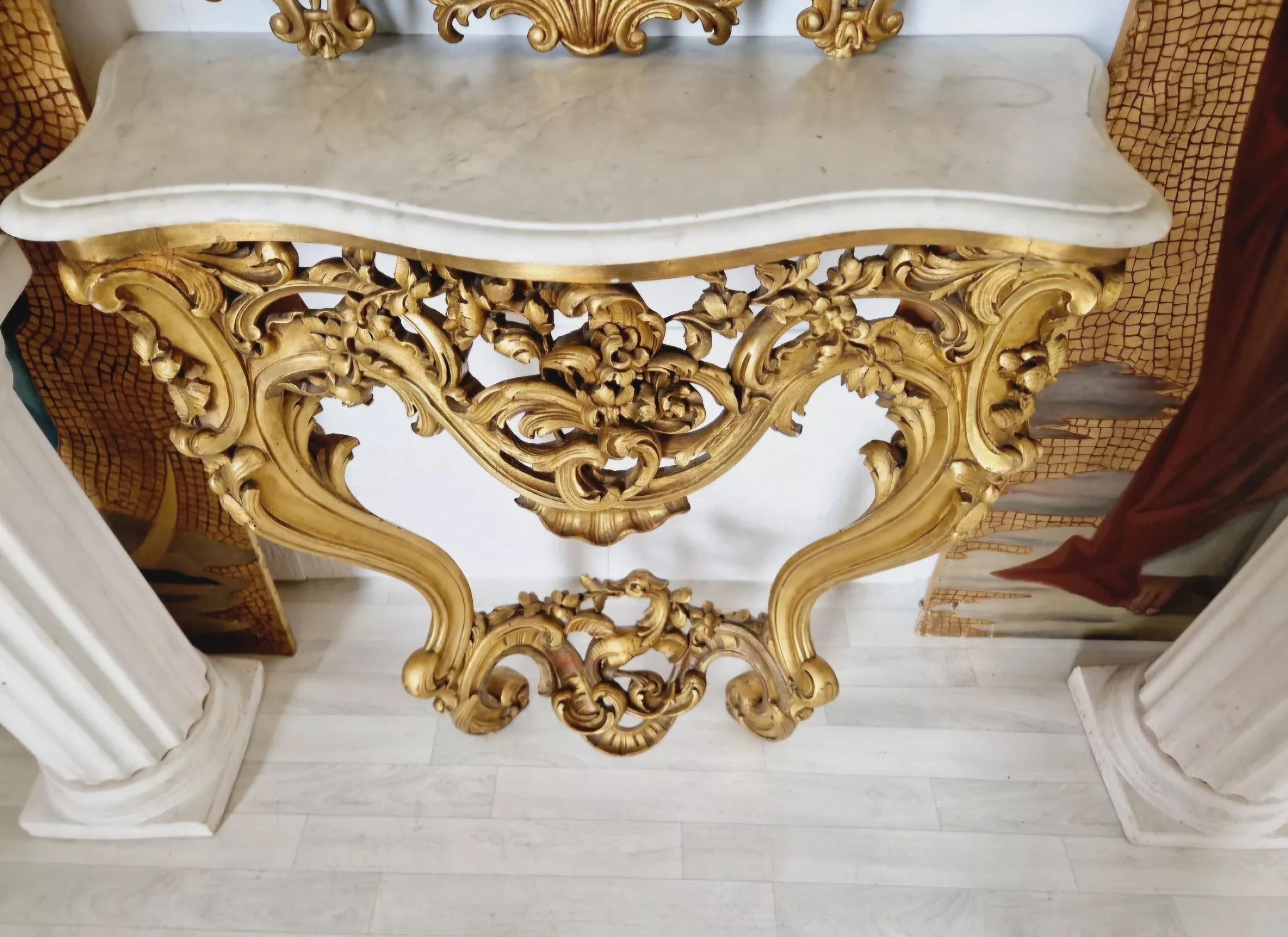 Ancienne table console française Louis XV dorée avec plateau en marbre Bon état - En vente à Buxton, GB