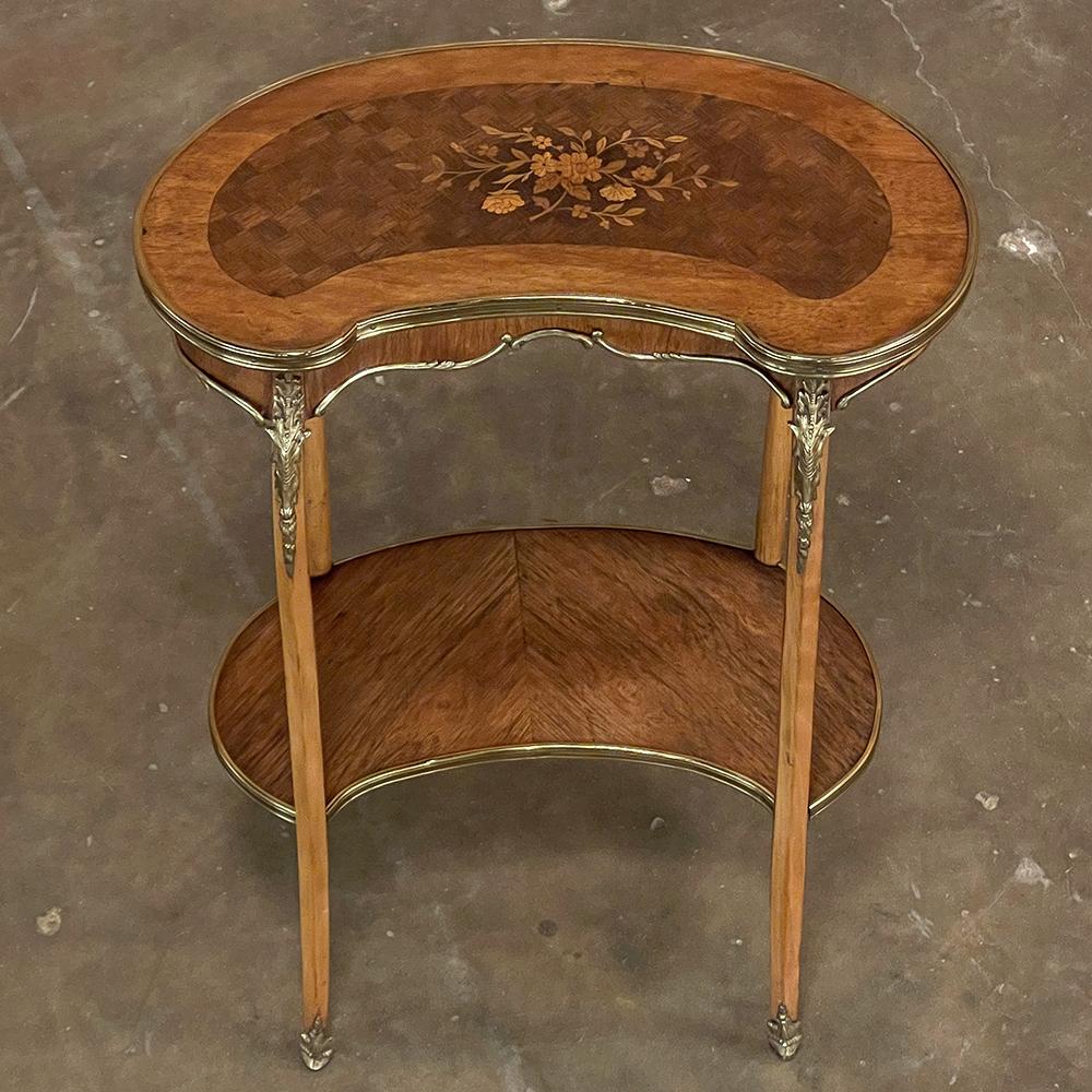 20th Century Antique French Louis XV Kidney Shaped Marquetry End Table For Sale