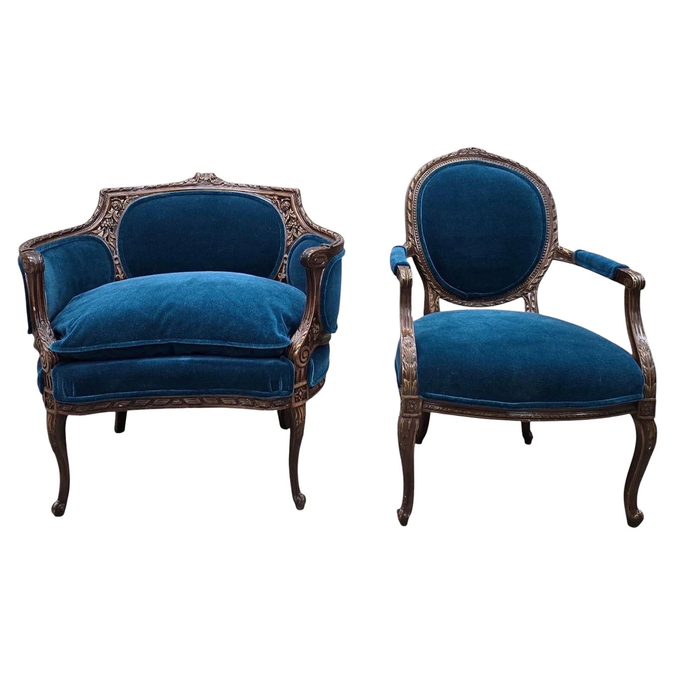 Fauteuils anciens français de style Louis XV et Louis XVI nouvellement Upholstering