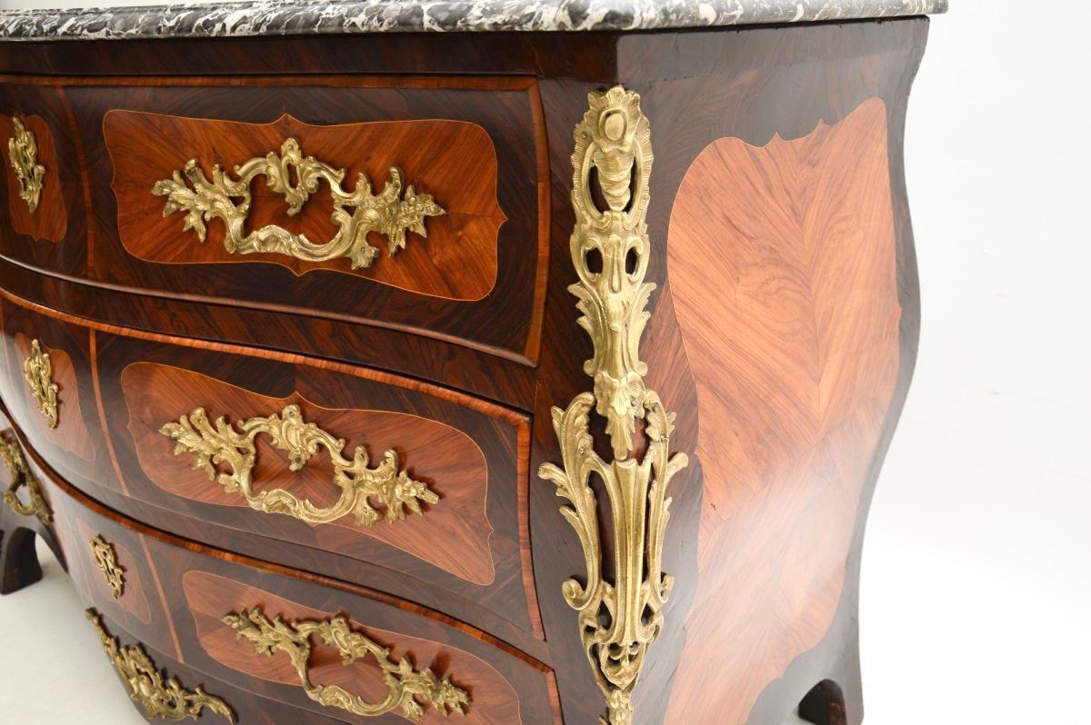 Antique French Luigi XV Commode con piano in marmo di Jacques Bircklé in vendita 5