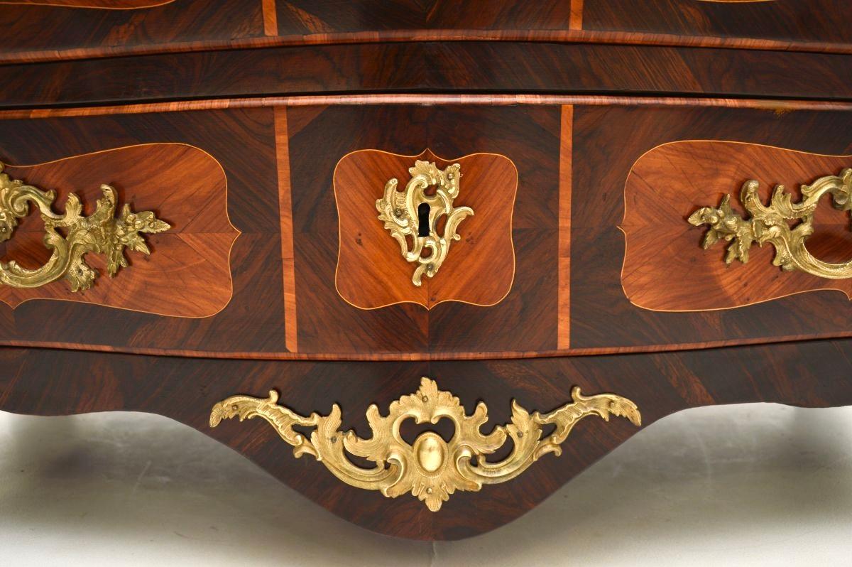 Antique French Luigi XV Commode con piano in marmo di Jacques Bircklé in vendita 7