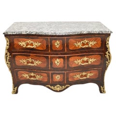 Antike französische Louis XV Kommode mit Marmorplatte von Jacques Bircklé