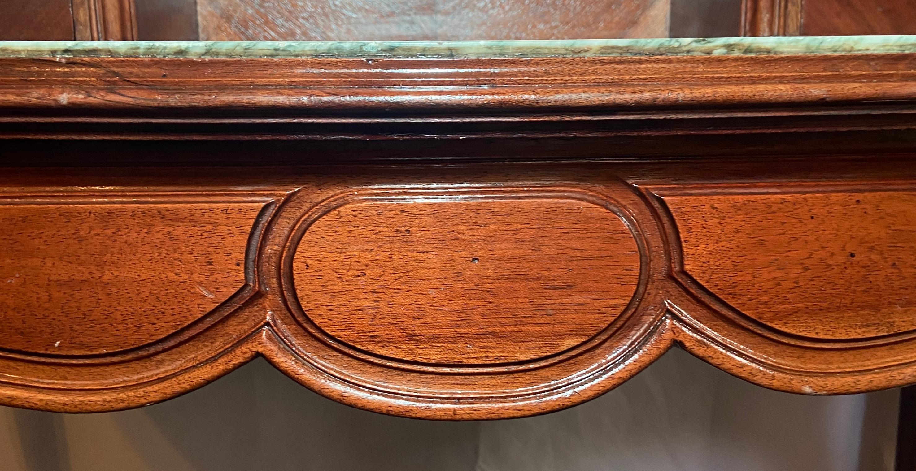Ancien meuble-lavabo Louis XV en noyer avec miroir biseauté circa 1890 1