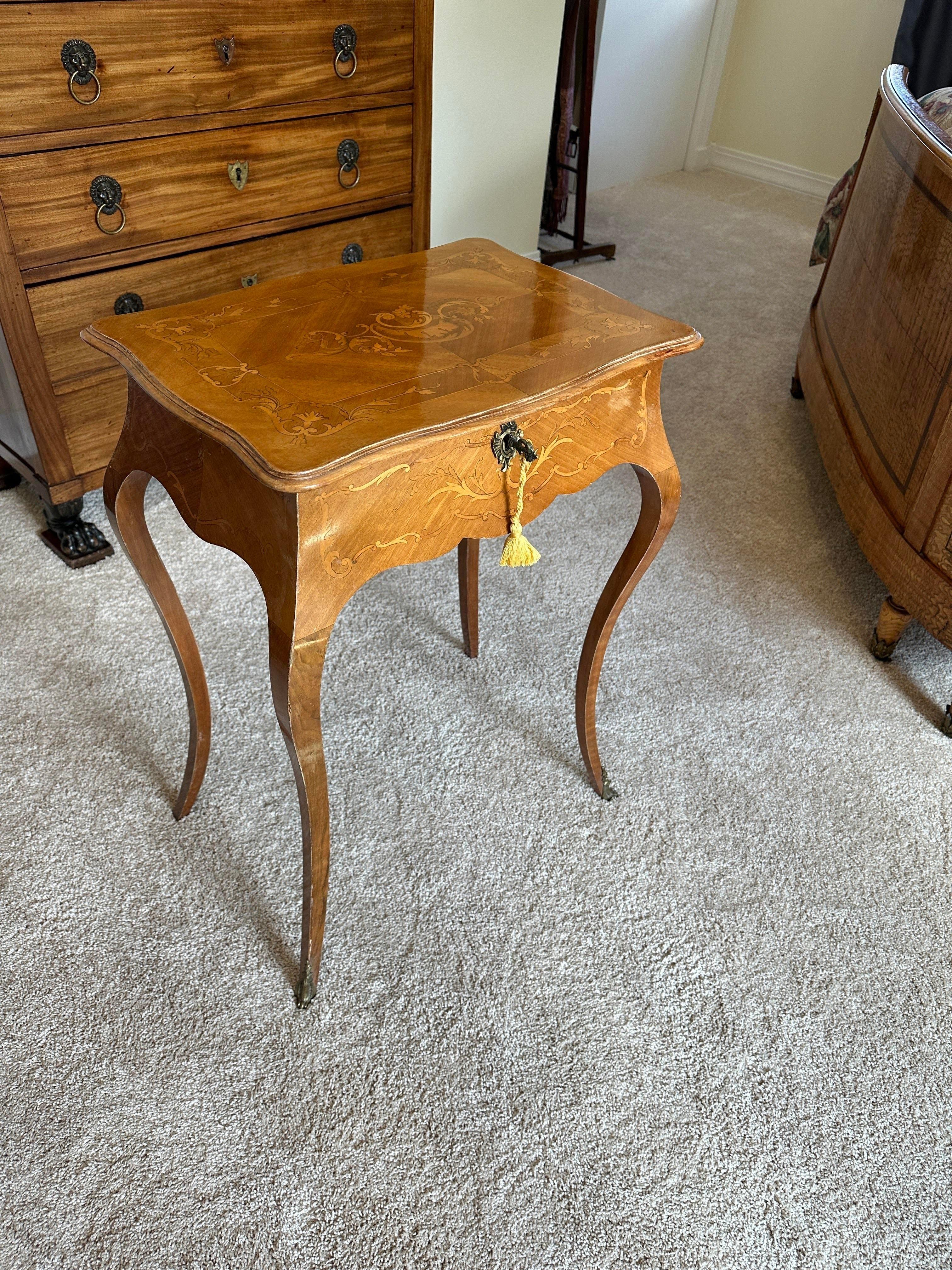 19th Century Antique French Louis XV Marquetry Travailleuse Sewing Work Vanity Table For Sale