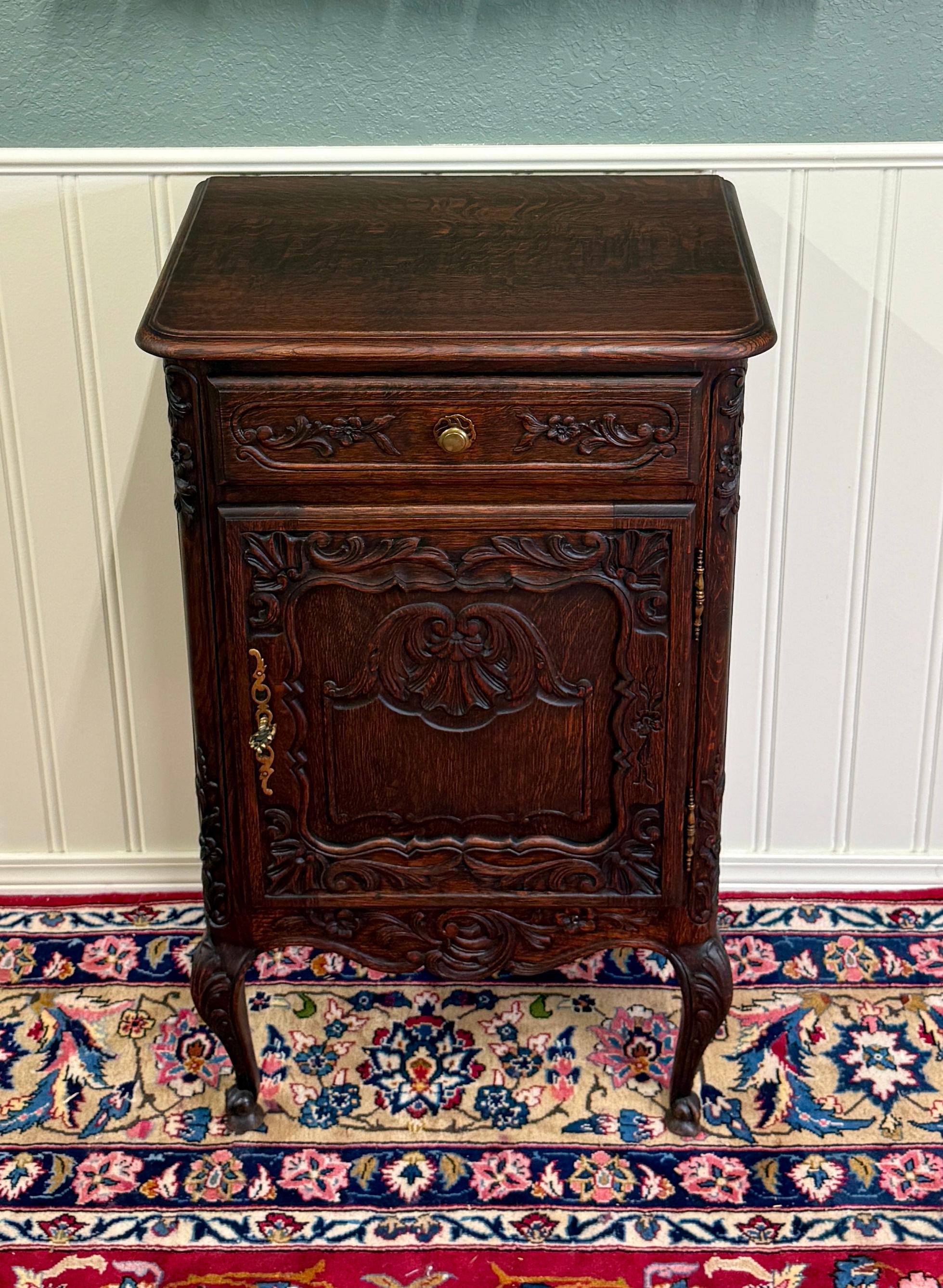 Antique French Louis XV Nightstand Cabinet Storage Drawer Oak 1 of 2 c. 1920s For Sale 12
