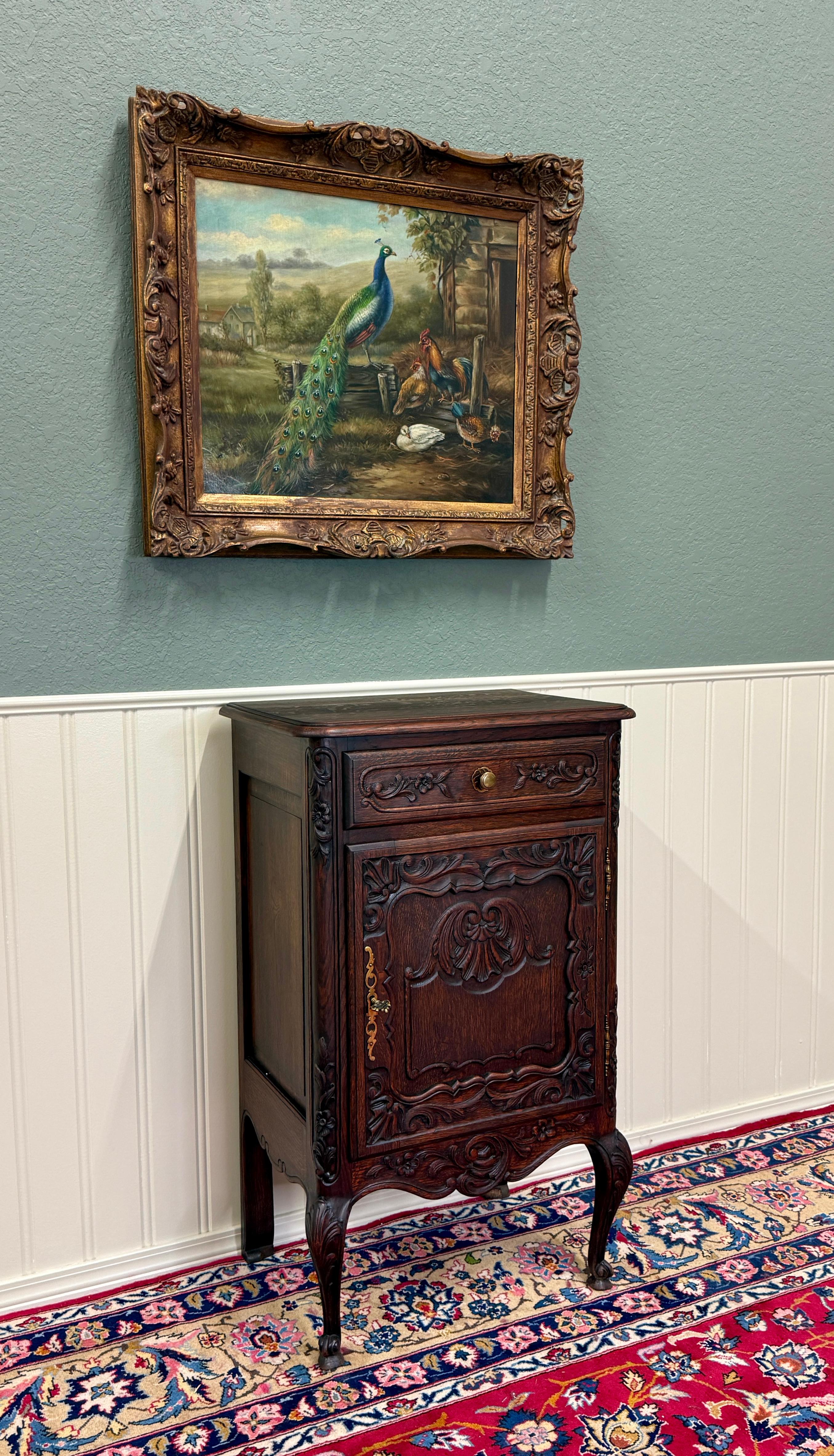 Antique French Louis XV Nightstand Cabinet Storage Drawer Oak 1 of 2 c. 1920s In Good Condition For Sale In Tyler, TX