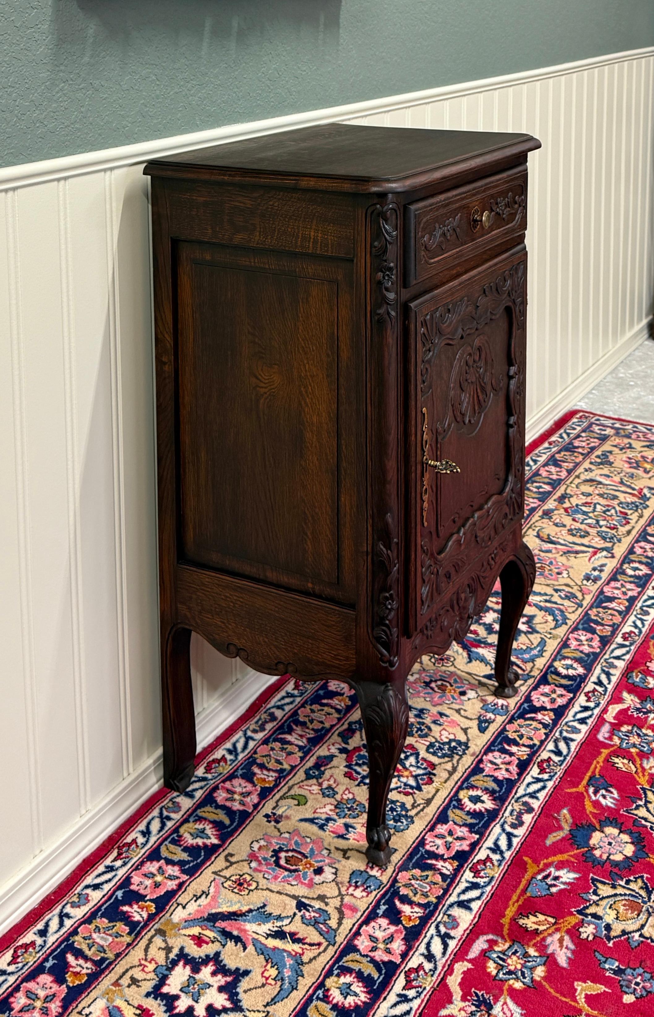 Antique French Louis XV Nightstand Cabinet Storage Drawer Oak 1 of 2 c. 1920s For Sale 2