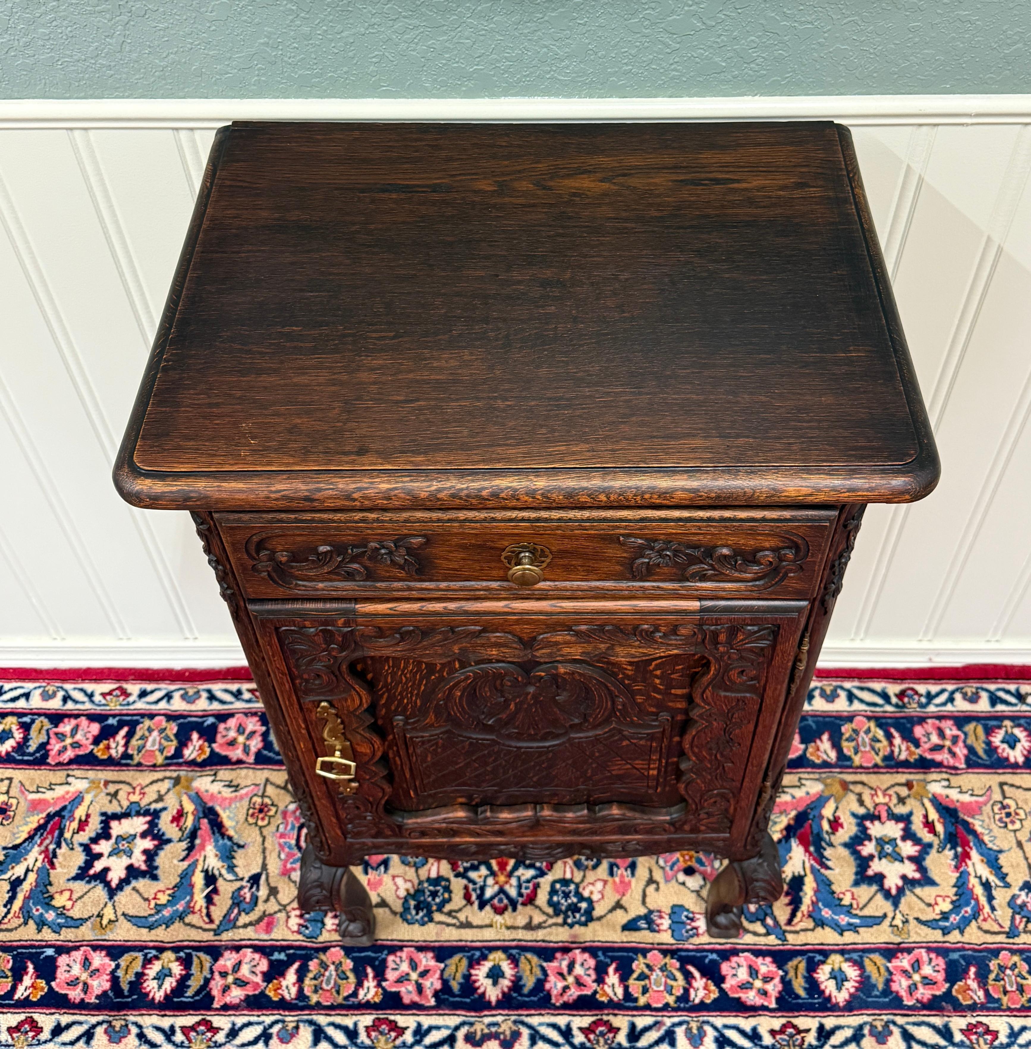 Antique French Louis XV Nightstand Cabinet Storage Drawer Oak 2 of 2 1920s For Sale 6