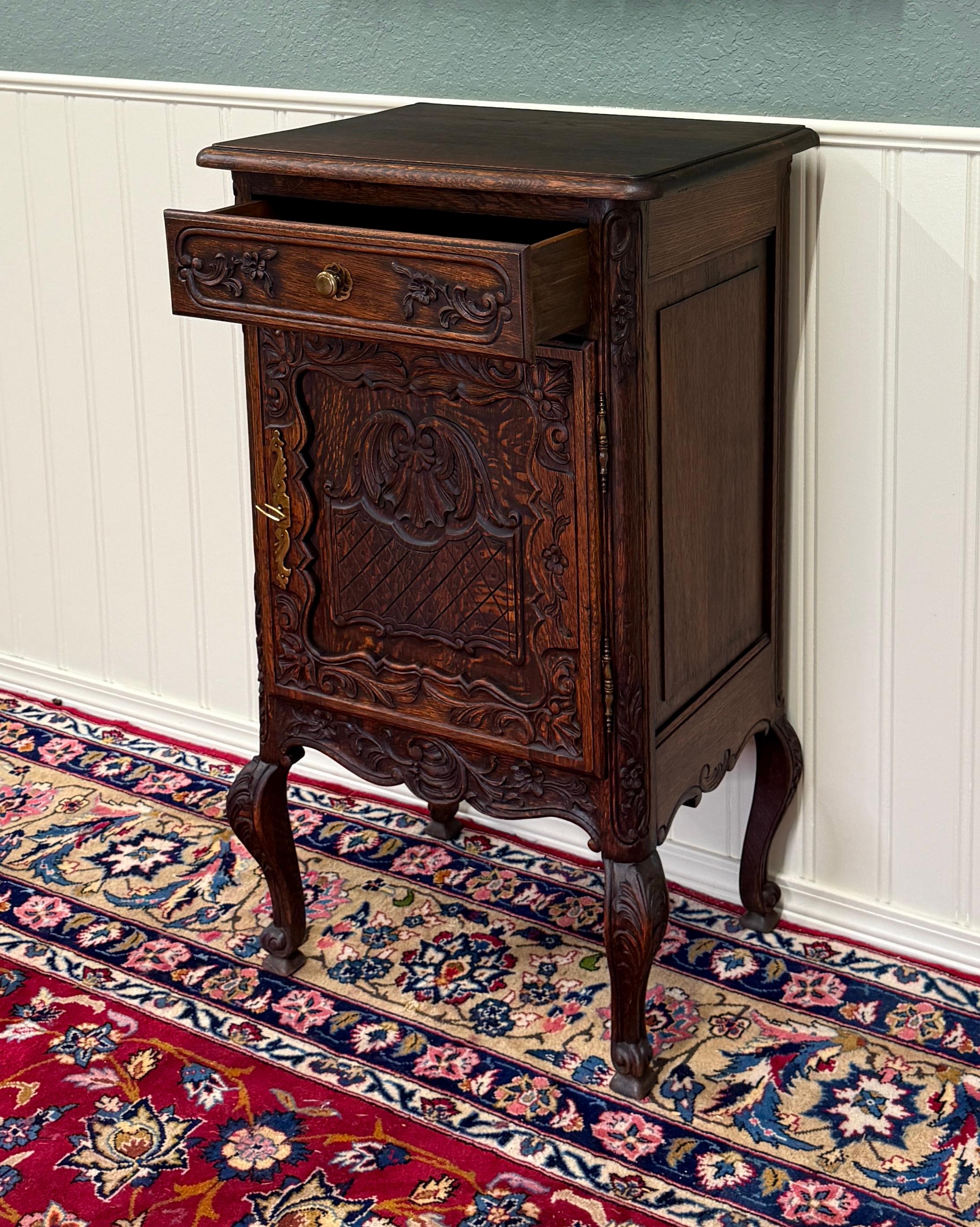 Antique French Louis XV Nightstand Cabinet Storage Drawer Oak 2 of 2 1920s For Sale 7