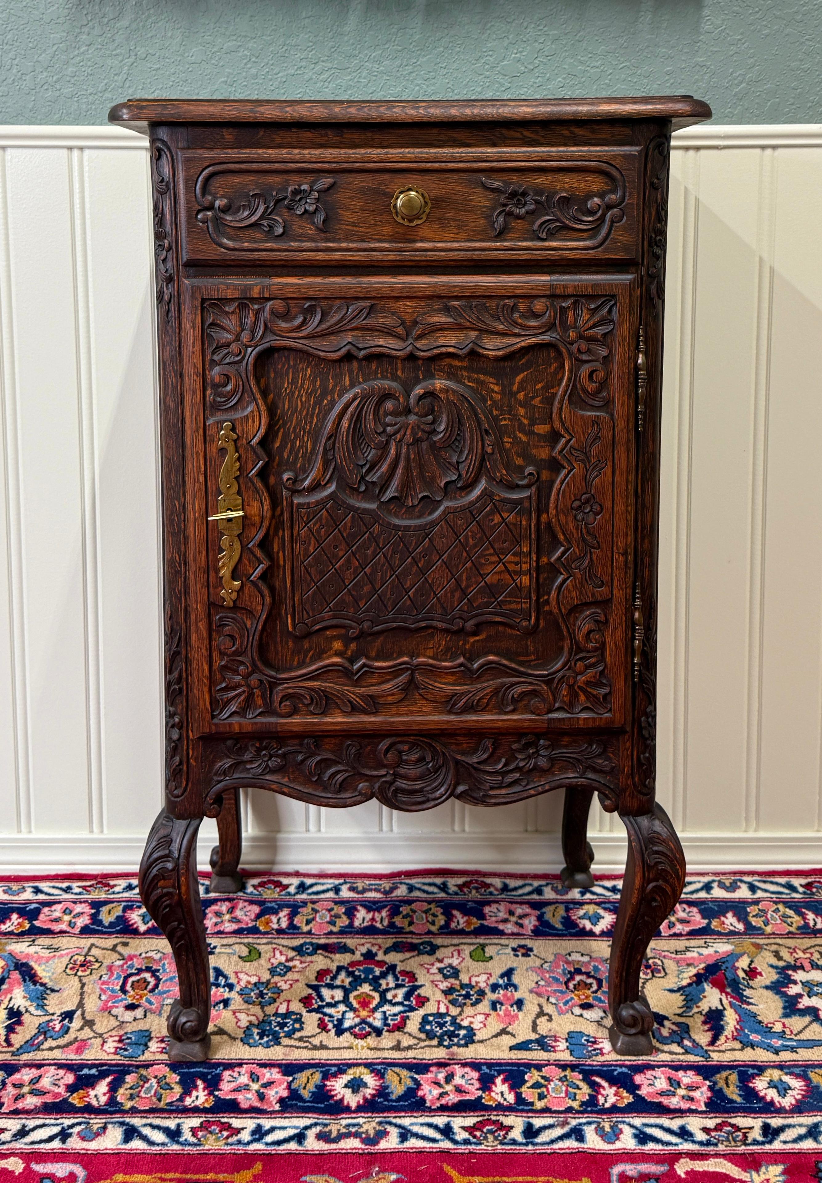 Antique French Louis XV Nightstand Cabinet Storage Drawer Oak 2 of 2 1920s For Sale 14