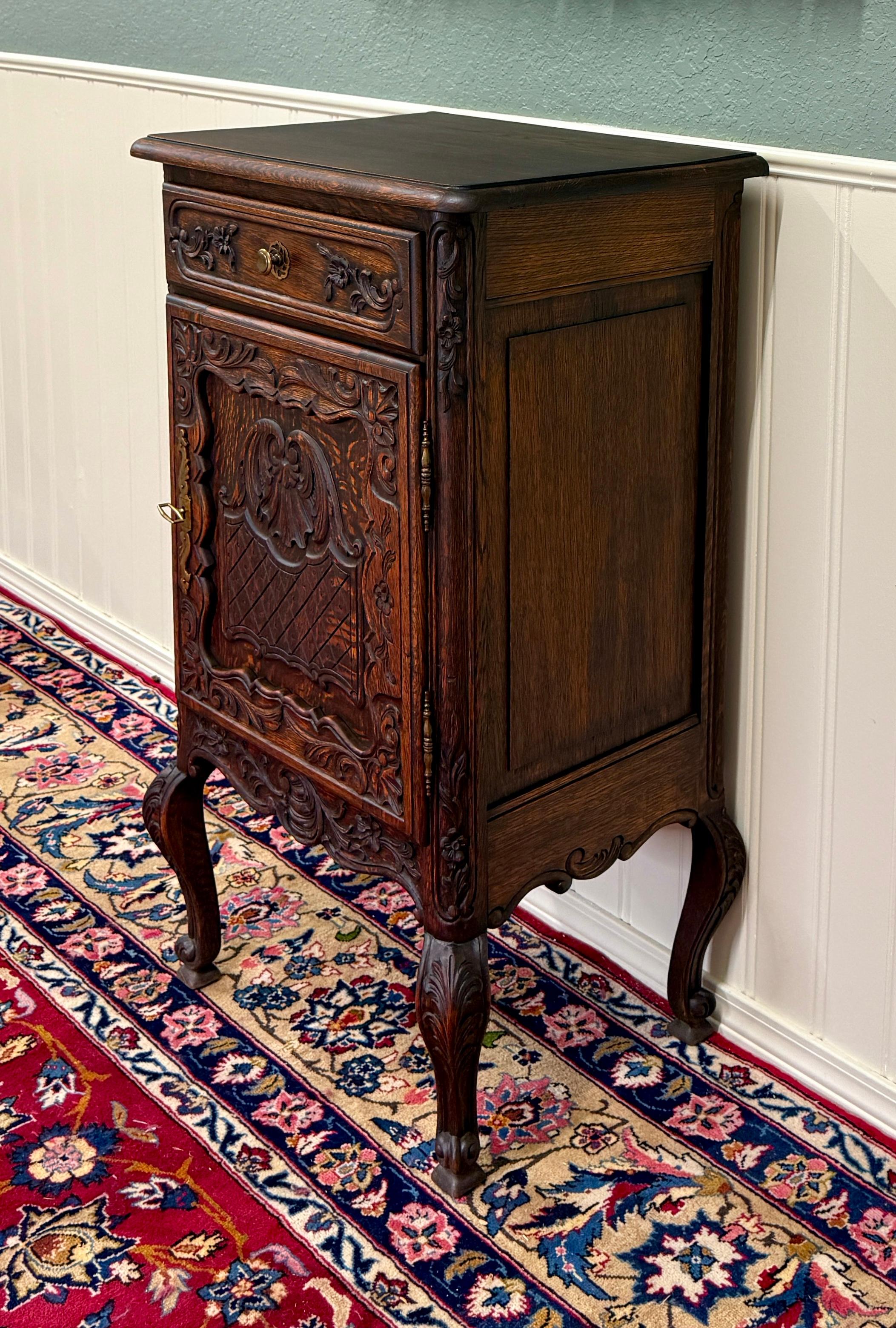 Antique French Louis XV Nightstand Cabinet Storage Drawer Oak 2 of 2 1920s For Sale 4