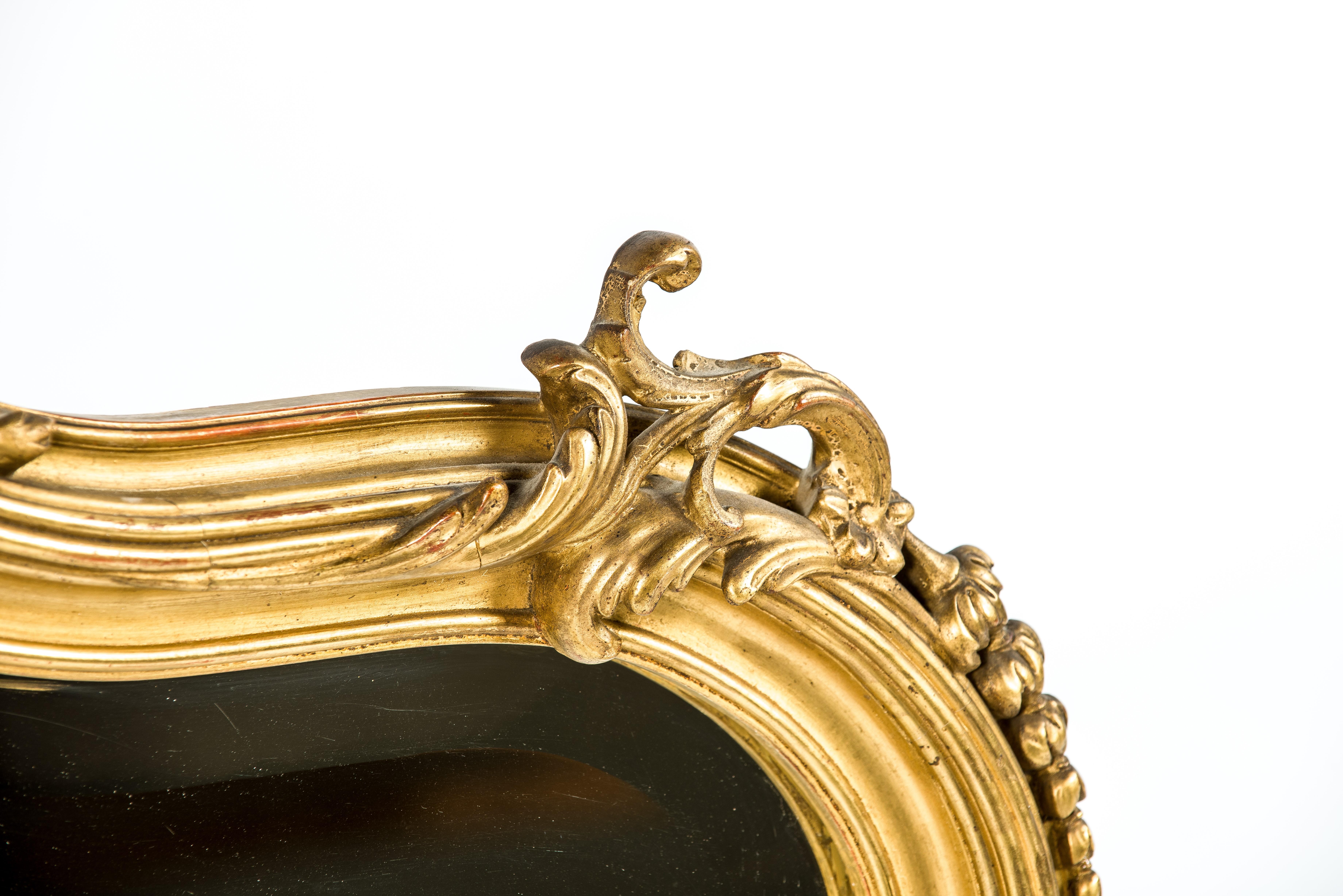 Antique French Louis XV or Rococo Gold Gilt Mirror with Facetted Glass In Good Condition In Casteren, NL