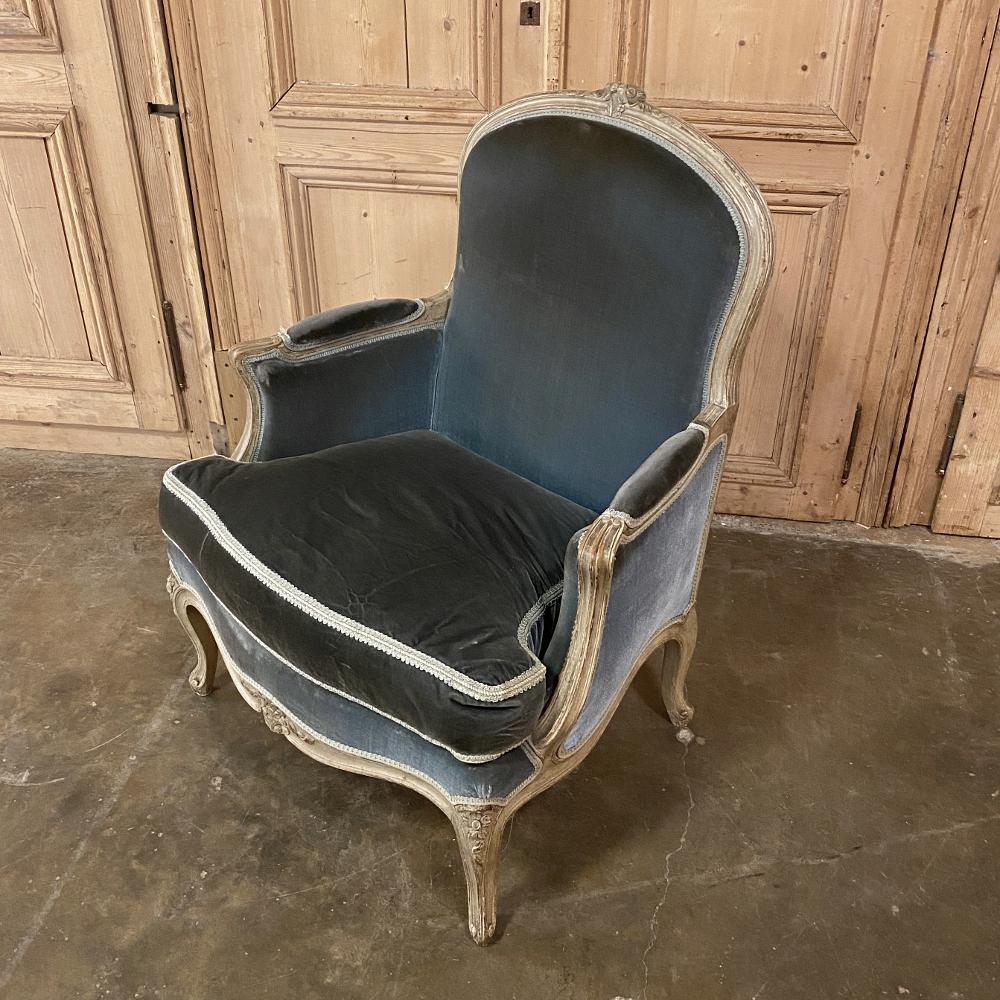 Antique French Louis XV Painted Bergère In Good Condition In Dallas, TX
