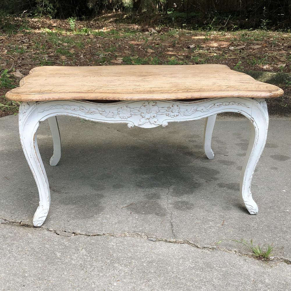 Antique French Louis XV Painted Coffee Table In Good Condition For Sale In Dallas, TX