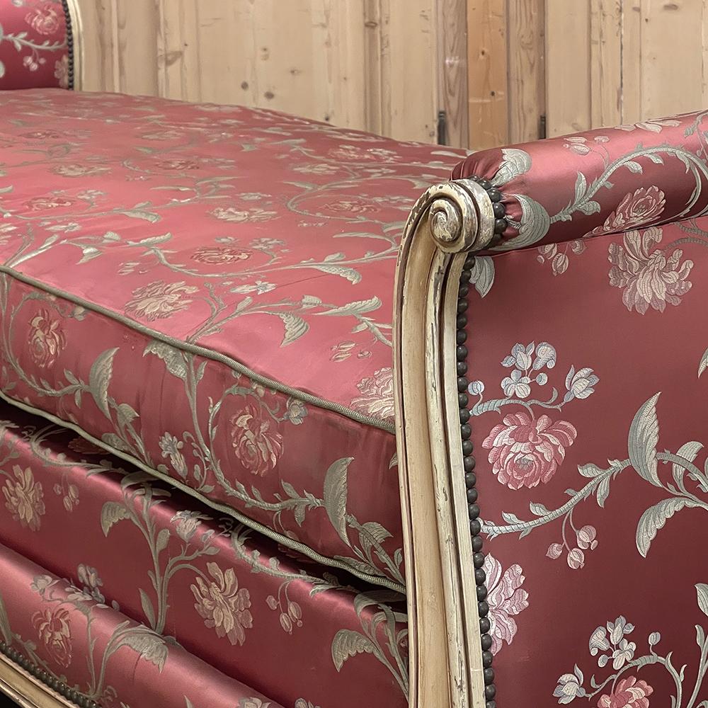 Antique French Louis XV Painted Day Bed ~ Sofa For Sale 11