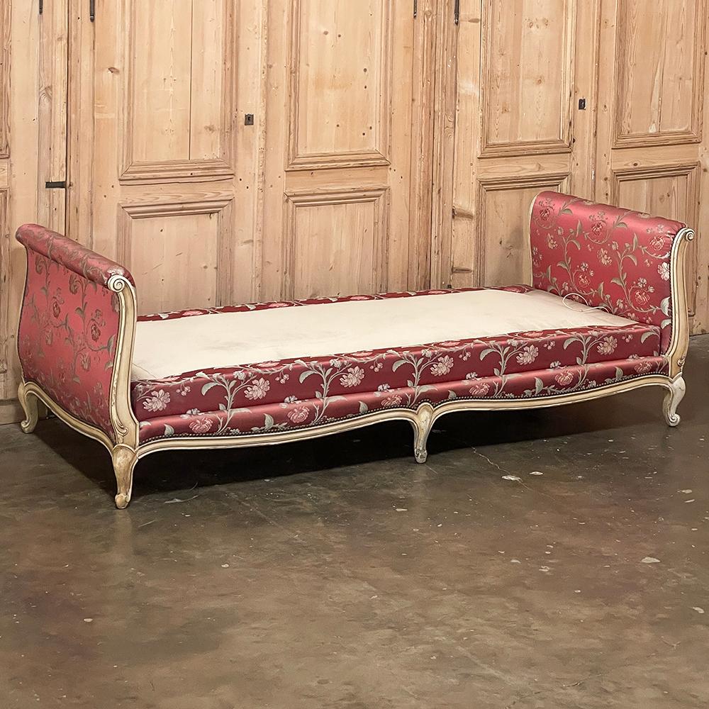 Antique French Louis XV Painted Day Bed ~ Sofa For Sale 12