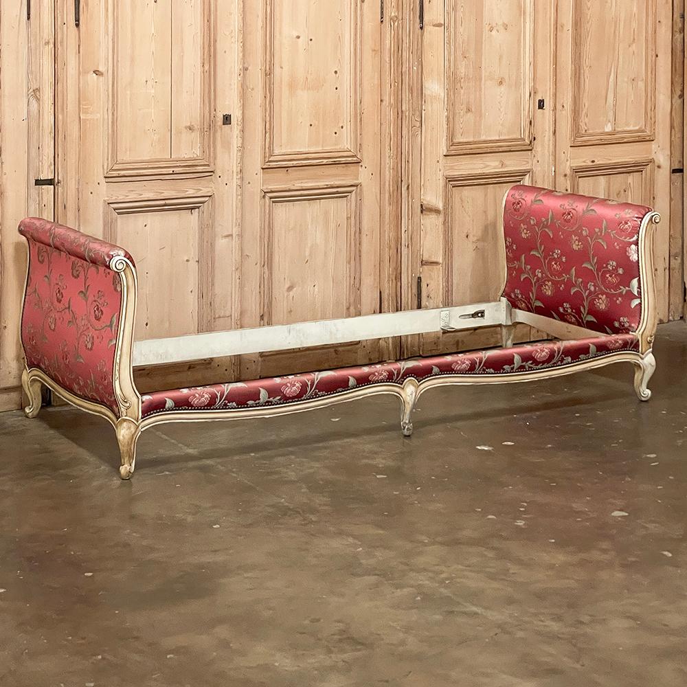 Antique French Louis XV Painted Day Bed ~ Sofa For Sale 13