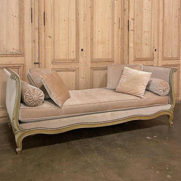 antique-french-louis-xv-painted-daybed-sofa-at-1stdibs-antique