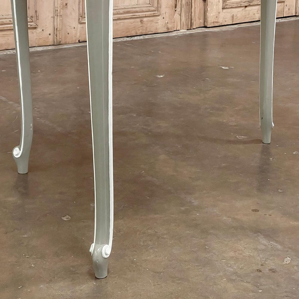 Antique French Luigi XV Tavolo Occasionale Dipinto in vendita 5