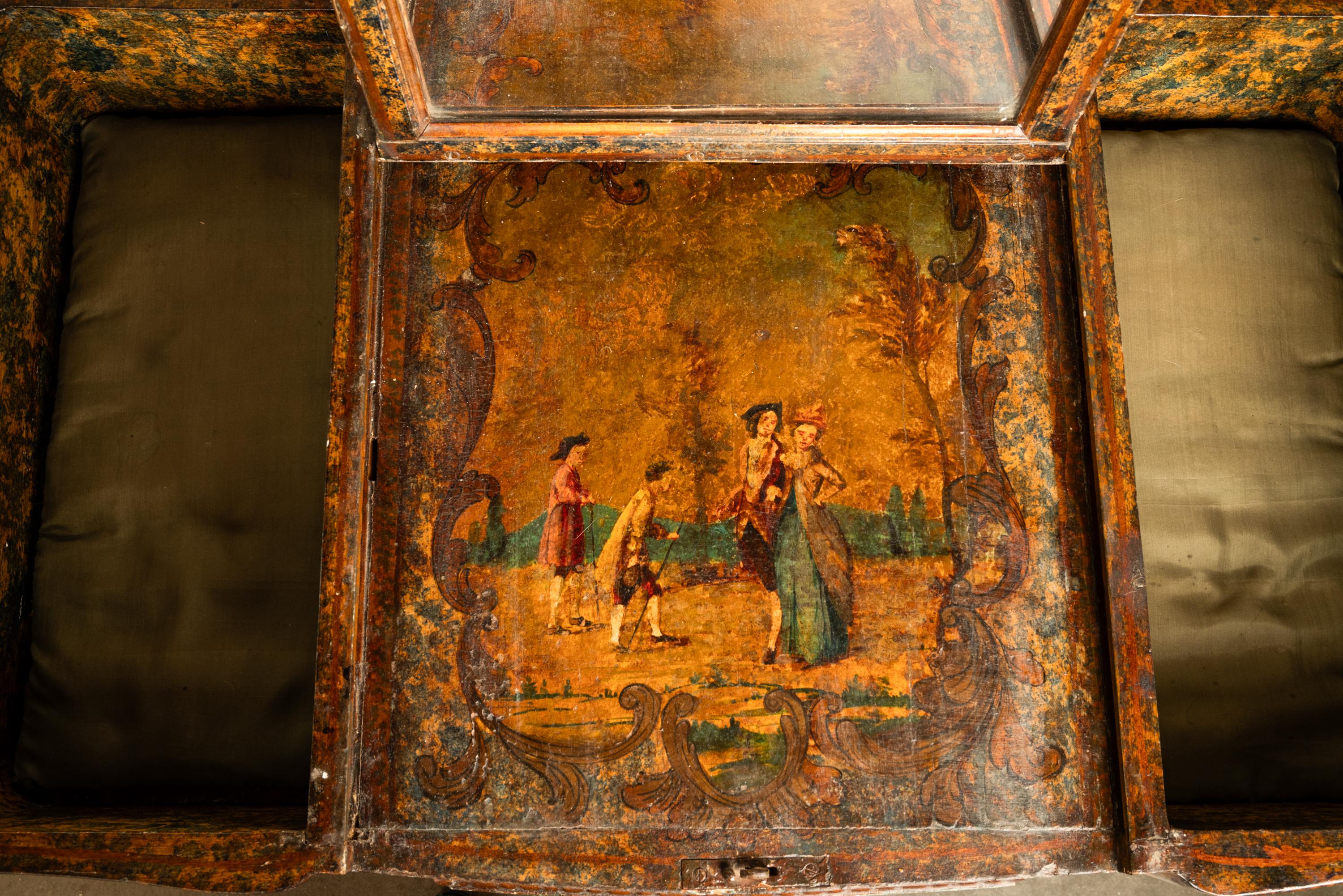Ancienne coiffeuse française Louis XV peinte rococo en forme de bombe, 1750 en vente 6