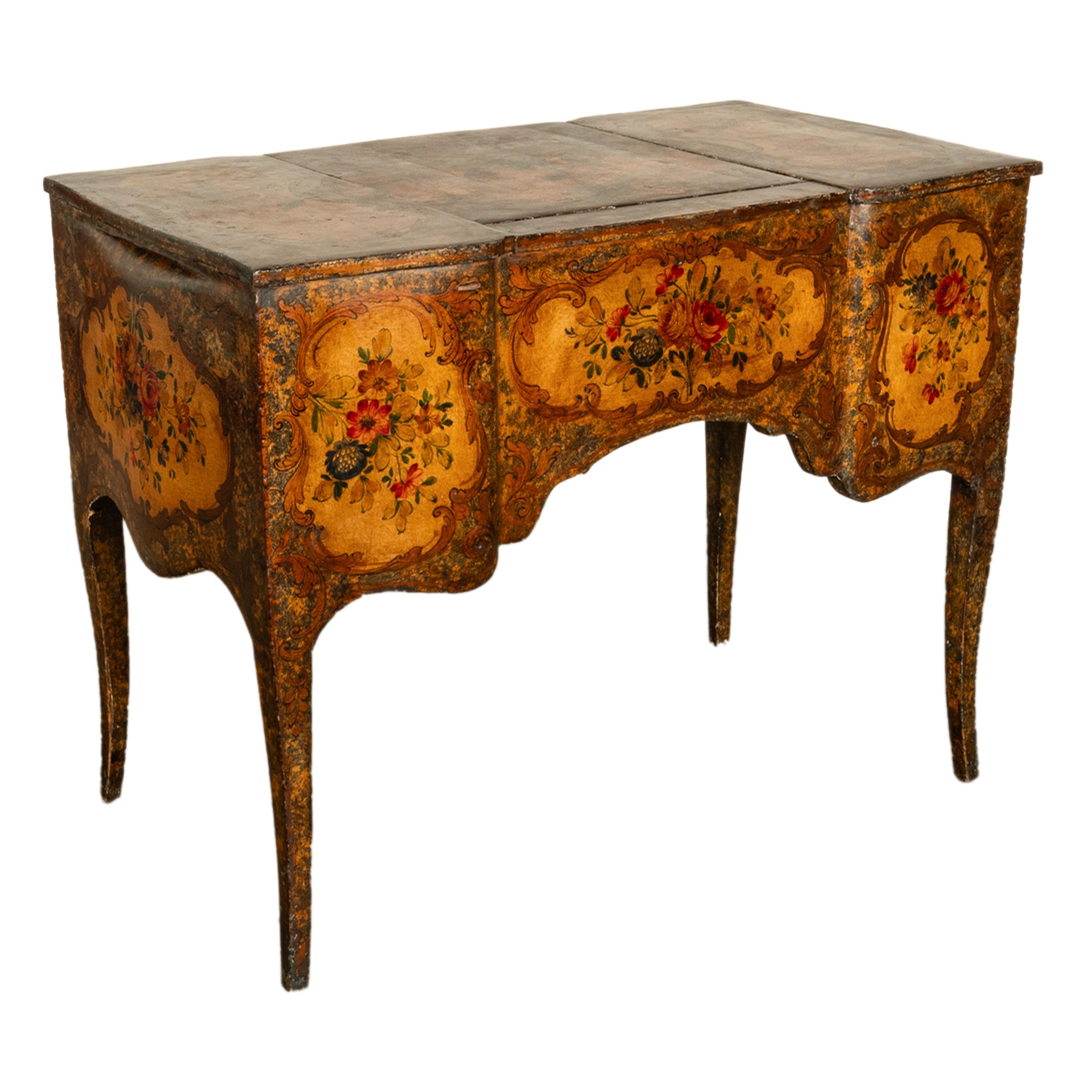 Ancienne coiffeuse française Louis XV peinte rococo en forme de bombe, 1750 en vente 10