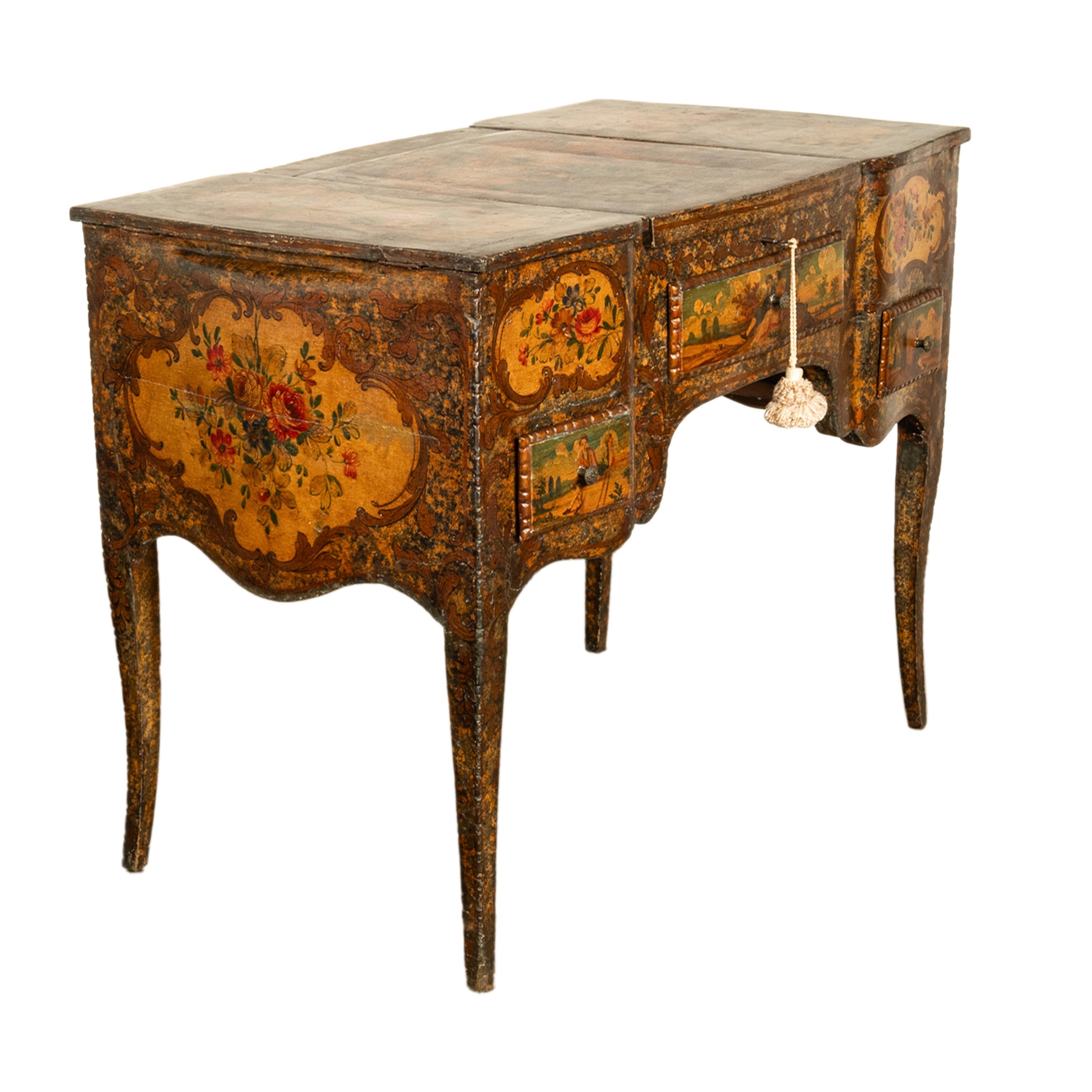 Ancienne coiffeuse française Louis XV peinte rococo en forme de bombe, 1750 Bon état - En vente à Portland, OR