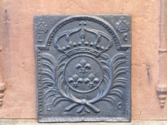 Plaque de cheminée française ancienne d'époque Louis XV « Arms of France »