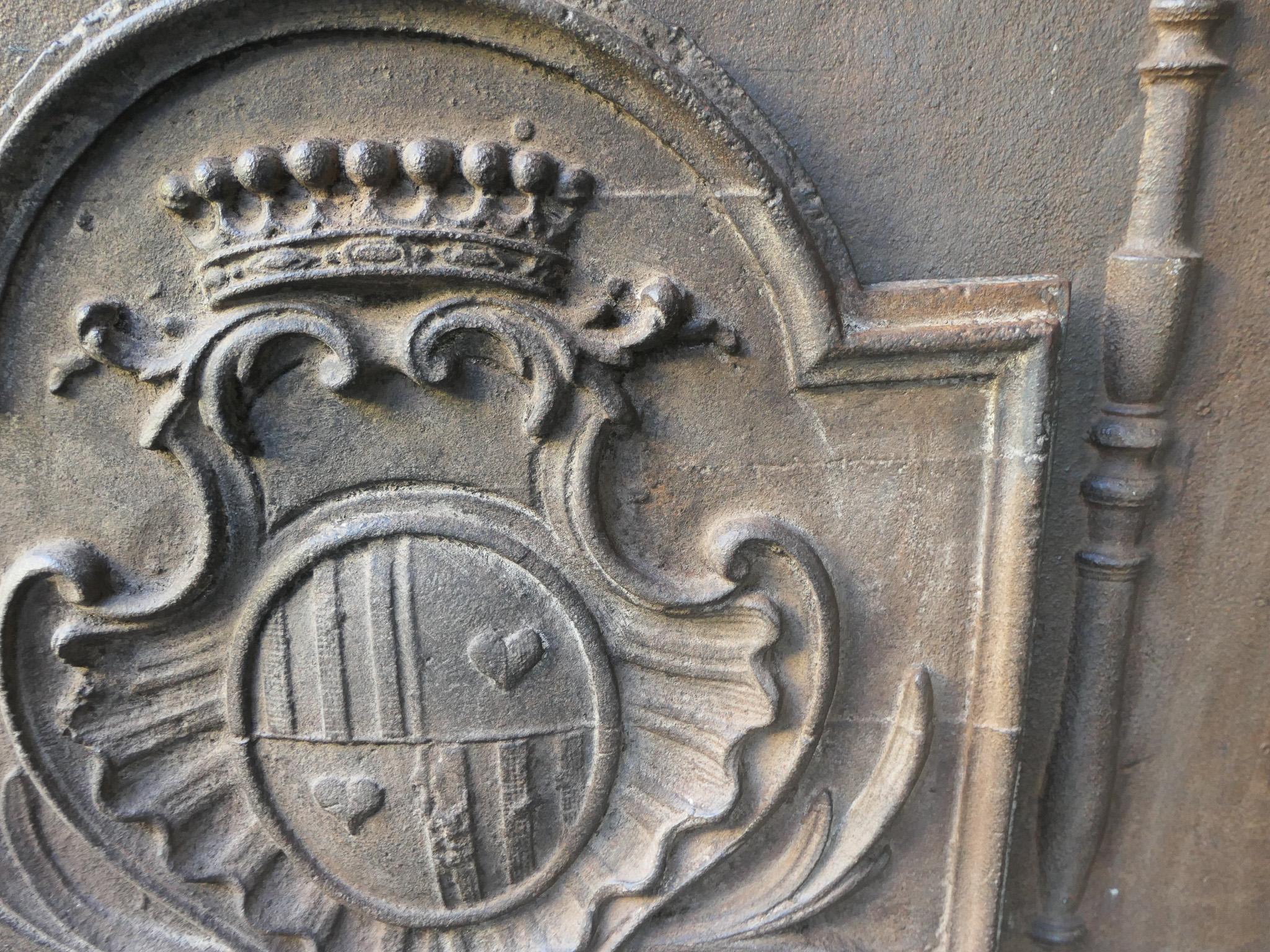 Plaque de cheminée française ancienne d'époque Louis XV « Arms of France » en vente 2