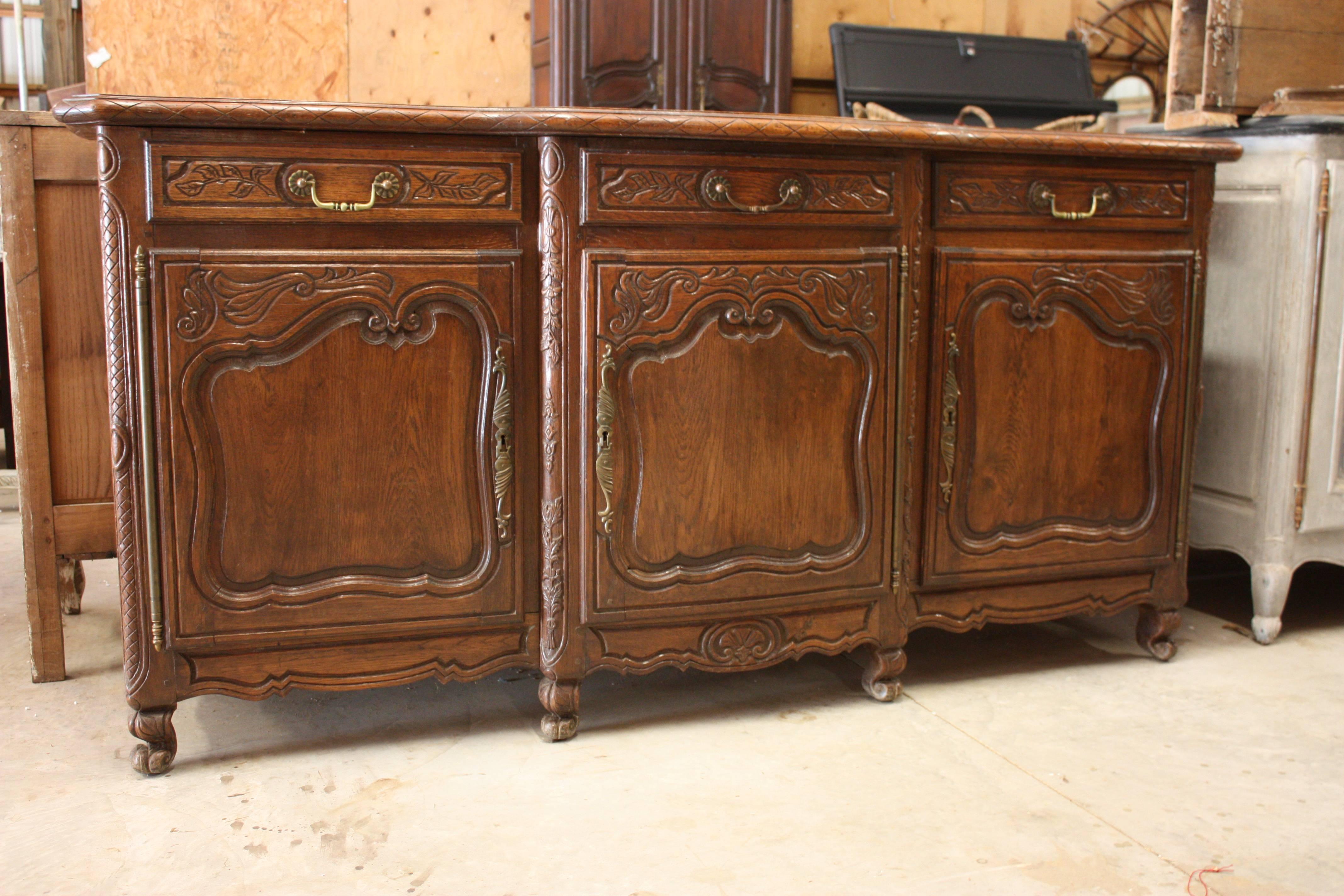 Antique French Louis XV Period Carved Oak Enfilade with Parquet Top, circa 1860 6